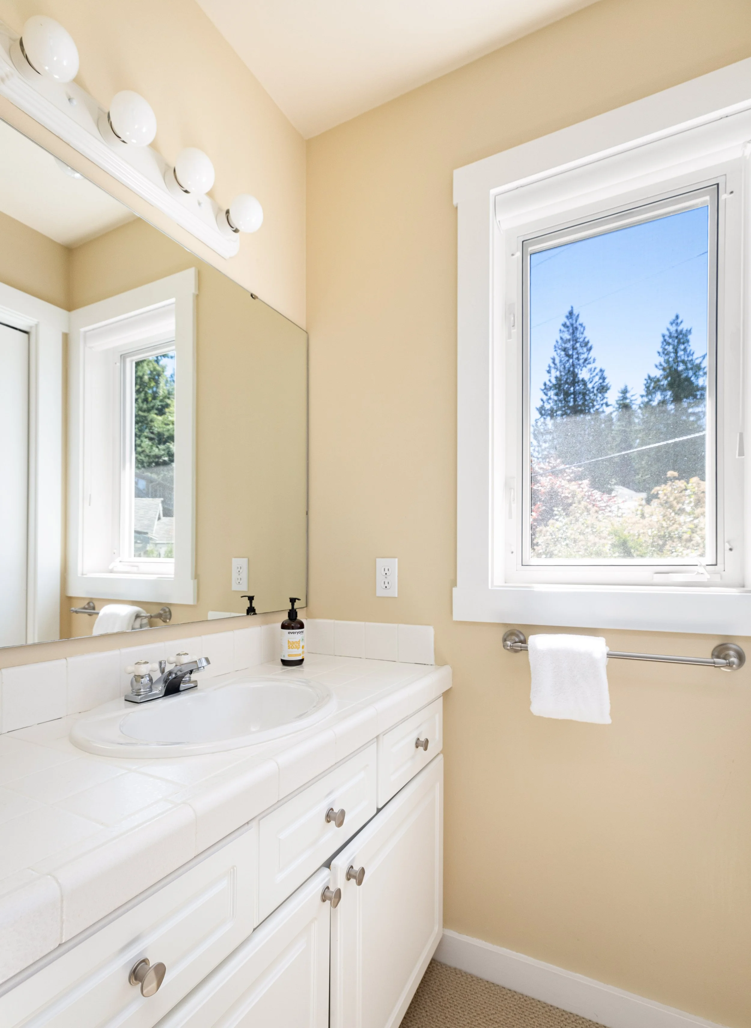 SnowberryLanePhotography-Broussard-2418-Eastpoint-VRBO-39.jpg-FULL.JPG