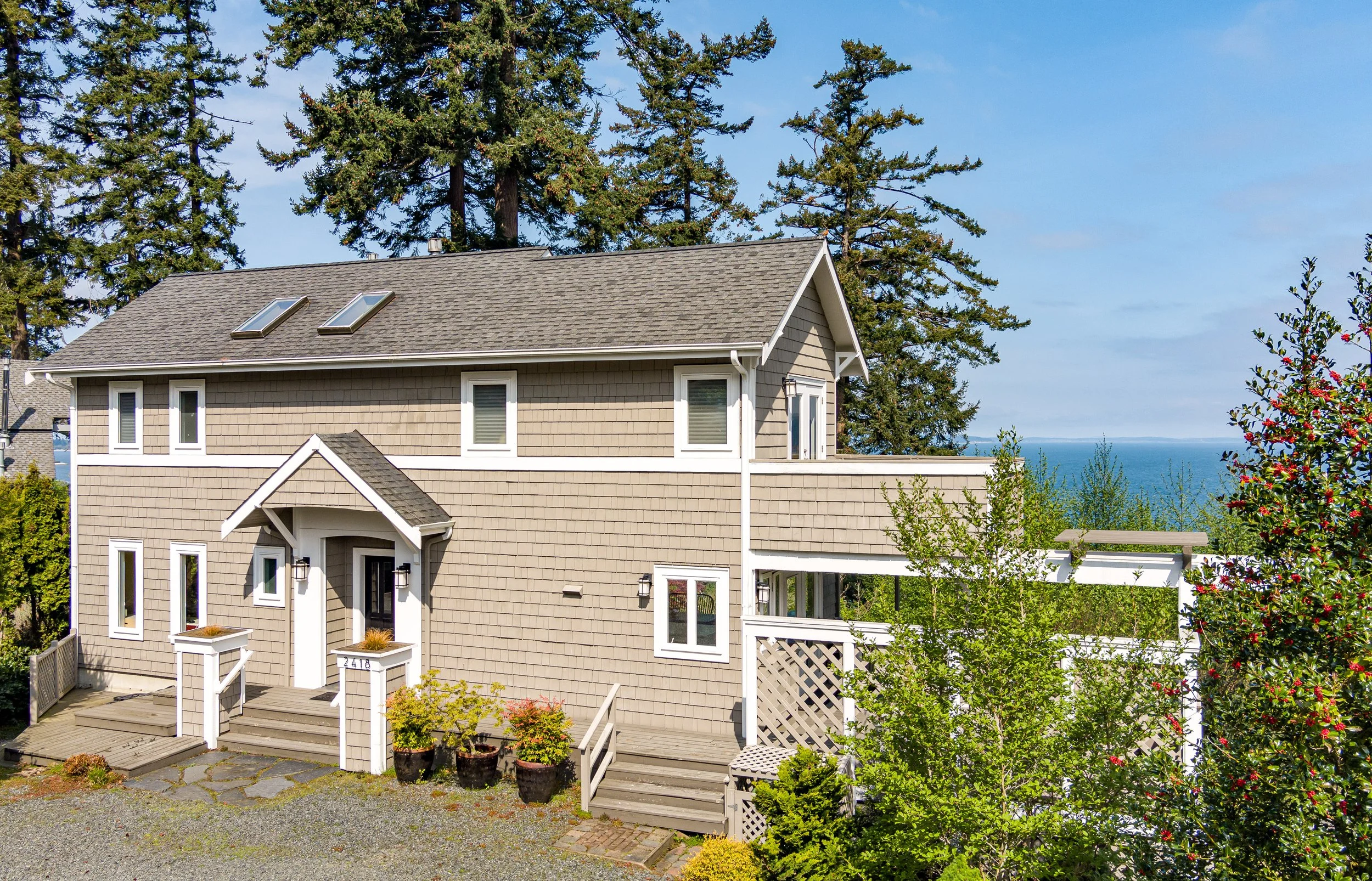 SnowberryLanePhotography-Gulden-2418-EastPoint-2.jpg-FULL.JPG