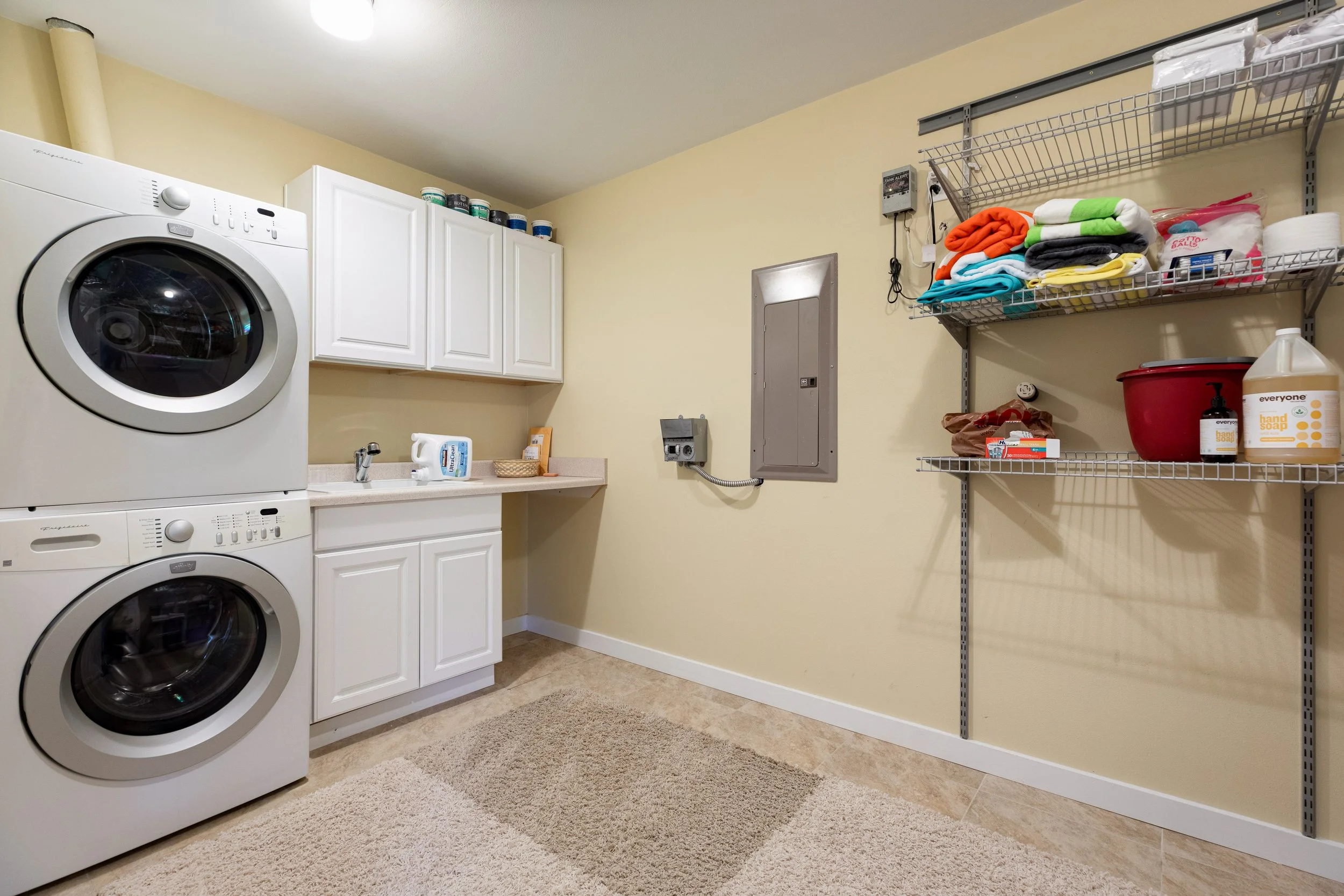 SnowberryLanePhotography-Broussard-2418-Eastpoint-VRBO-30.jpg-FULL.JPG