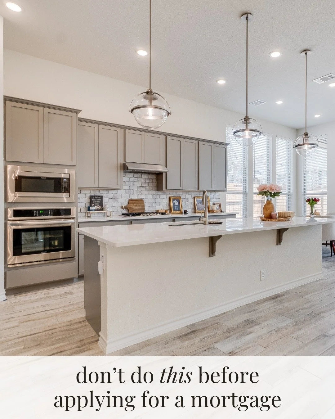 🚫 Don&rsquo;t do this before applying for a mortgage: avoid opening new credit cards, making large purchases, or quitting your job! These moves can hurt your credit score and your loan approval chances. Stay steady and secure your mortgage with conf