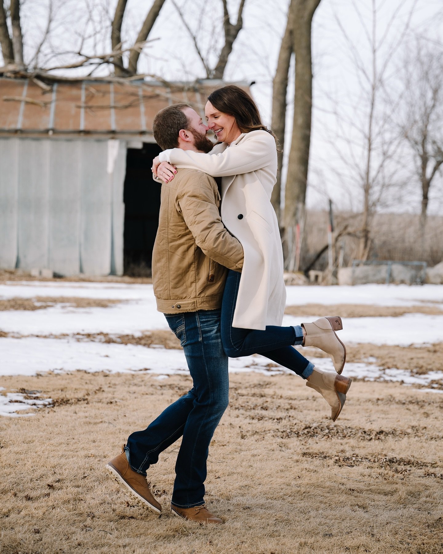 Date Night snuggling on the front porch with the pups 🐾

#datenightsessions #porchsnuggles #rochestermnweddingphotographer #rochestermnengagementphotographer #rochestermncouplesphotographer #owatonnaphotography #austinmnweddingphotographer