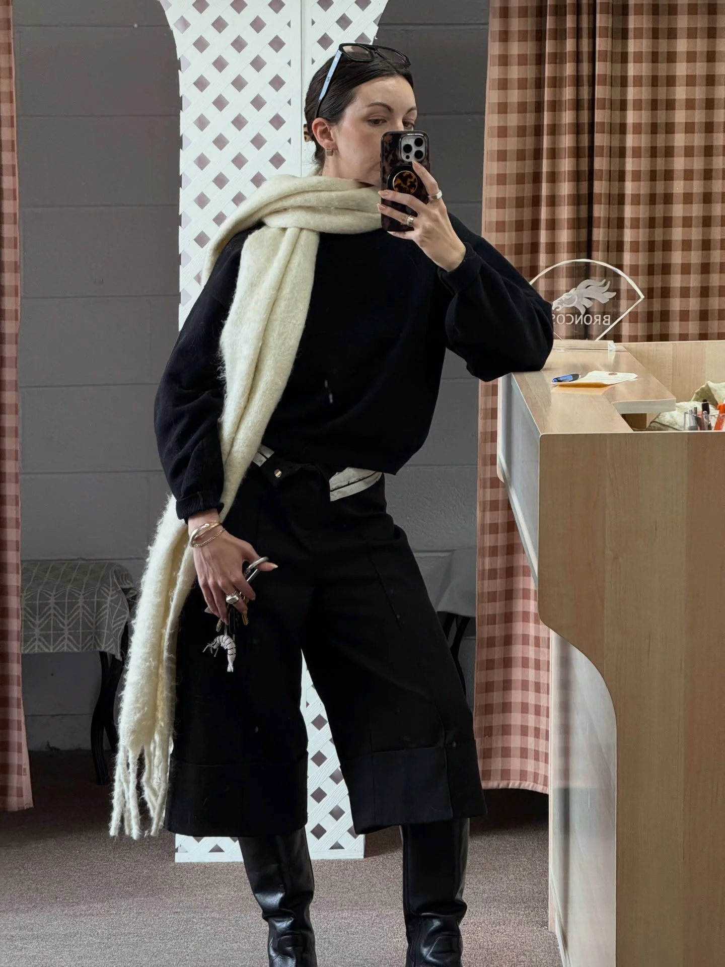 The style evolution continues! Here are some more 2025 random fashion bits from the journey. Part 2

#personalstyleevolution #styleevolution