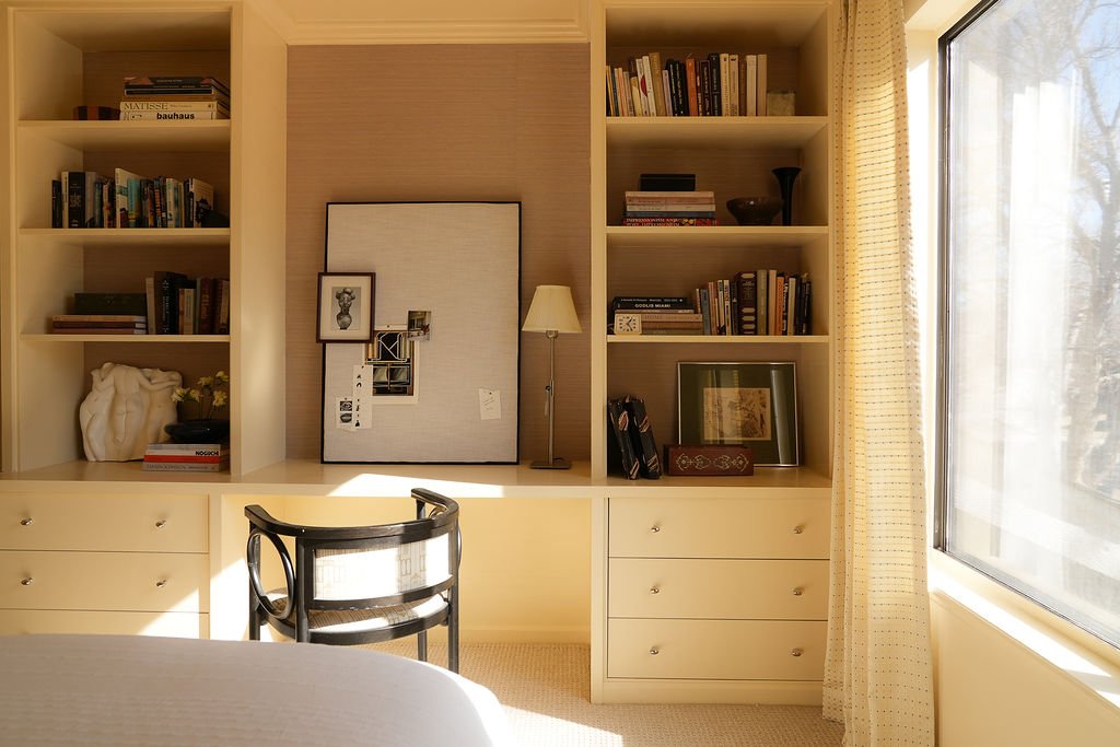 OIS_ErinKennedy_SilleStudio_GuestBedroomAfter-14 (1).jpg