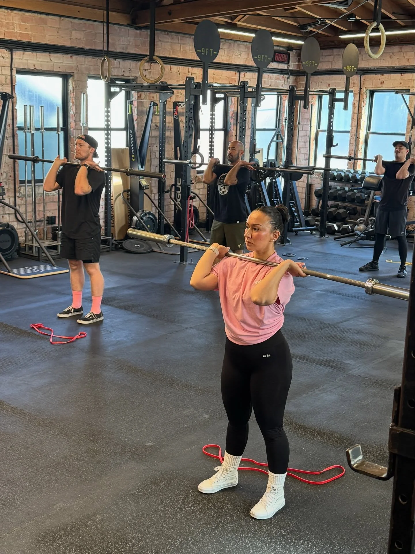 Just warming up 

#crossfit