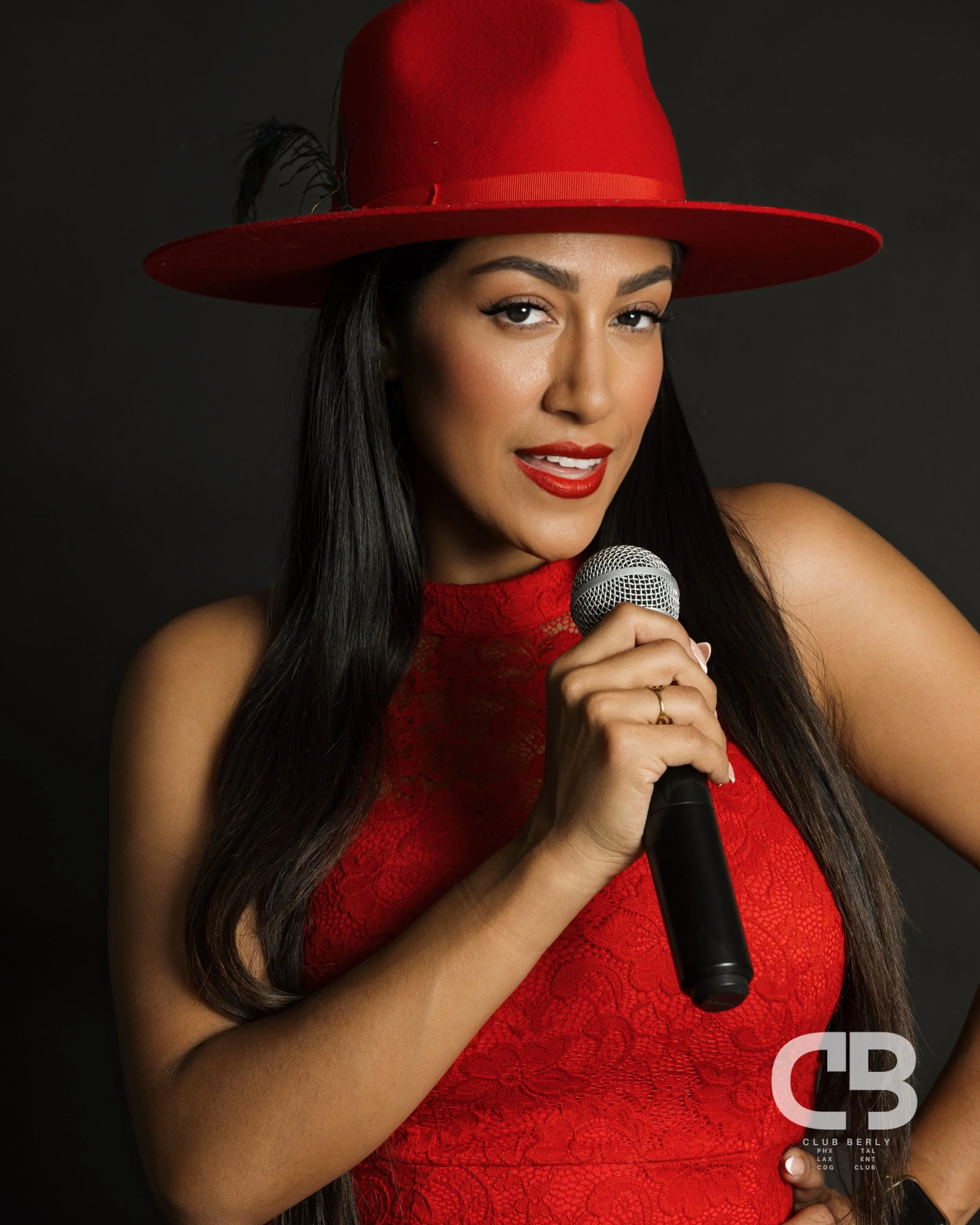 VENESSA MENDEZ TRIO LOBBY BAR