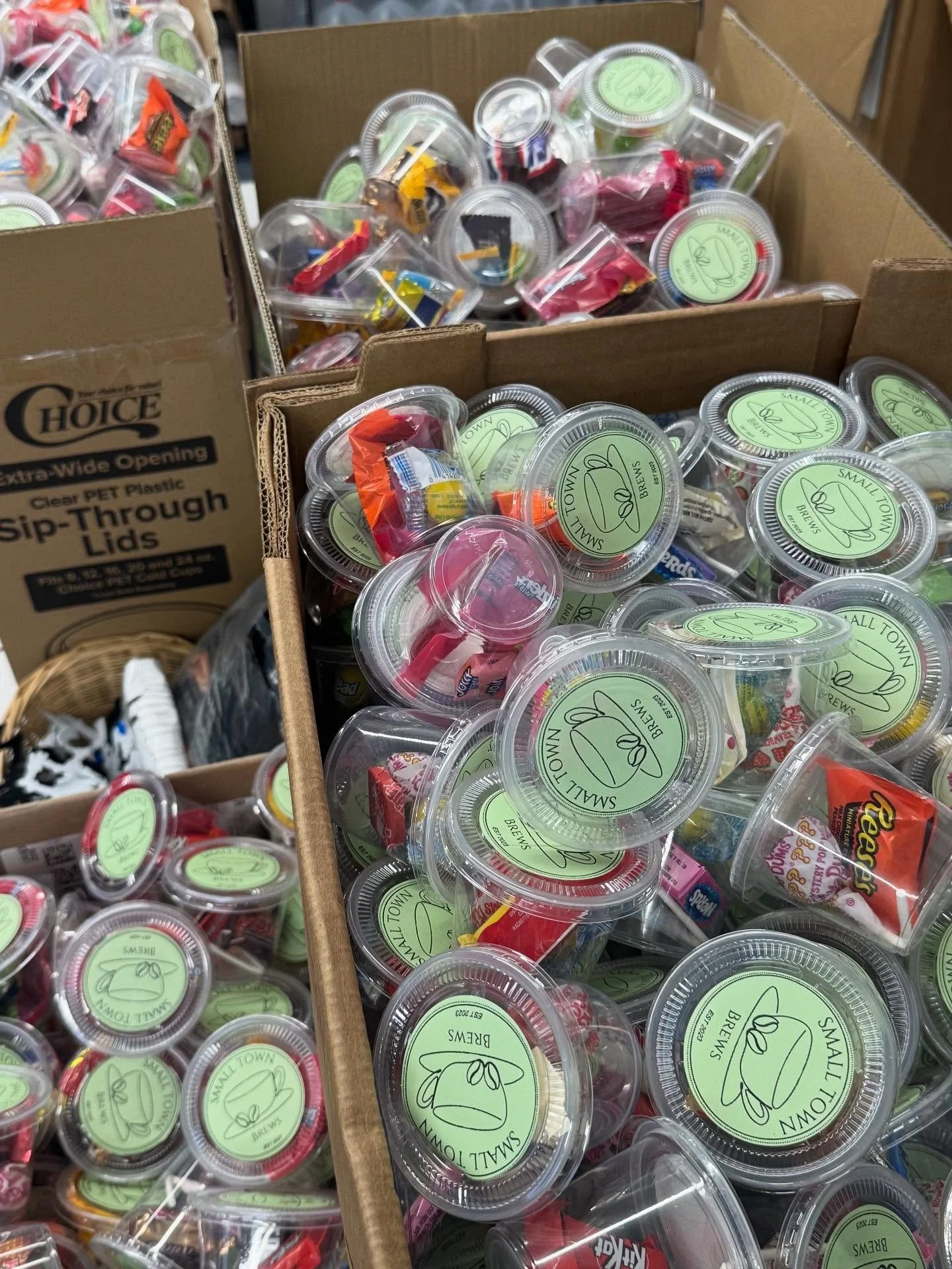 Tonight, we will be participating as a trunk at Knightongale and also featuring our coffee cart as a vendor. Stop by and say Hi! 

#smalltownbrews #mobilecoffeeshop #happyhalloween #trunkortrear #sococommunity
