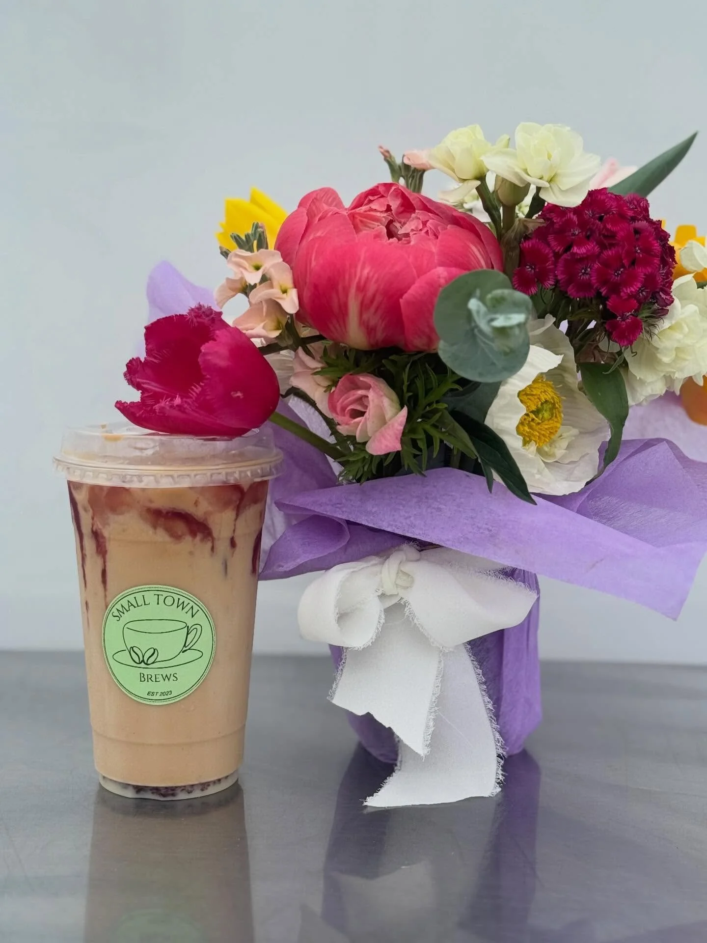 It's a busy week at Small Town Brews! ☕️

New menus, Teacher Appreciation Week, and Mother's Day specials are here! 

Get your gift cards online or in person for the special people in your life. 

Don't miss out on our Coffee Flower Bundles - pre-ord