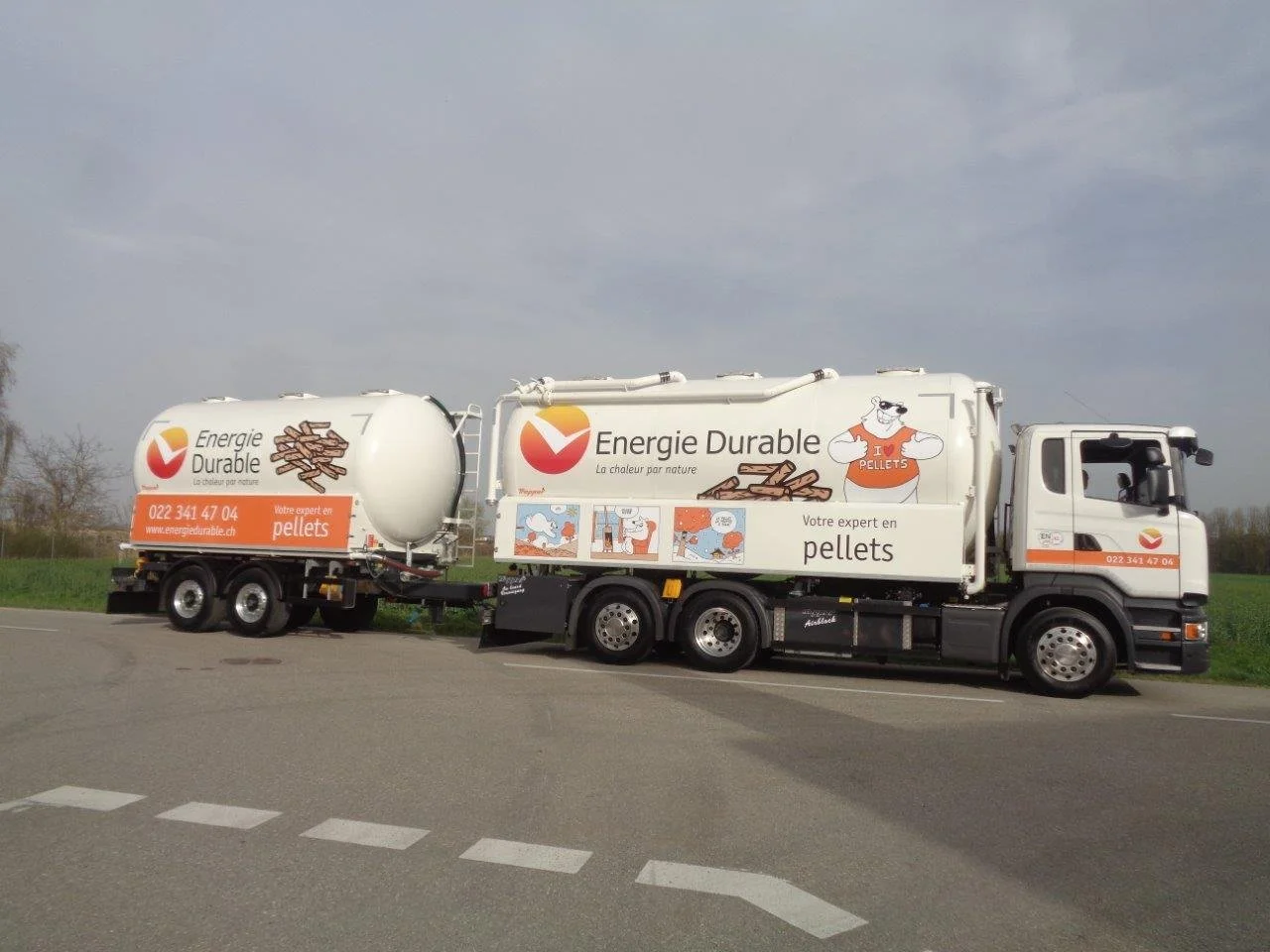 B Train bulk pneumatic wood pellet delivery truck