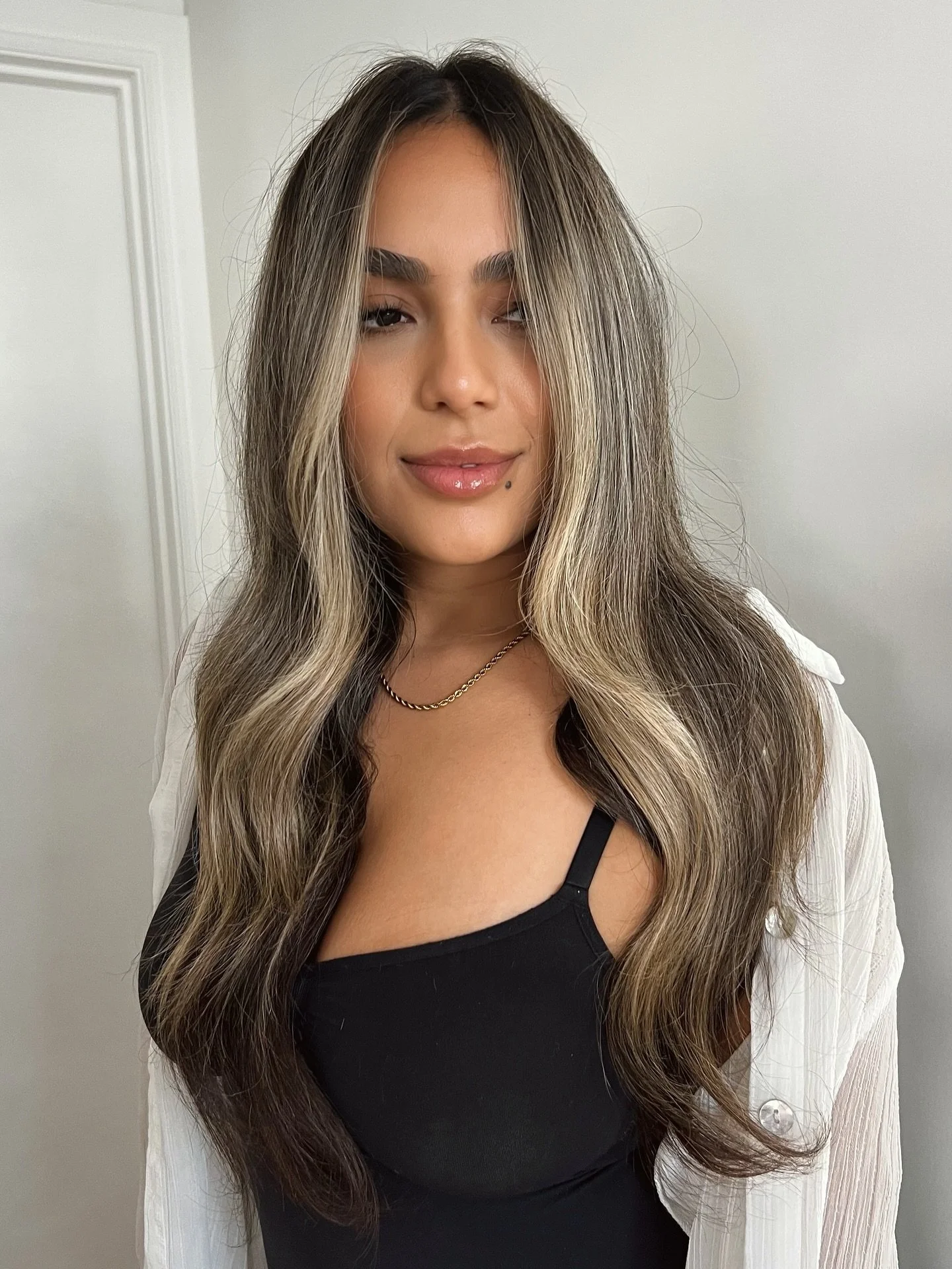 Subtle is the new sexy✨

Fine highlights help bring subtle looks together. 

Books are currently open for new clients. 
www.jordangabe.com 

#jordangabeeee #redken #redkenpro #hairinspoo #healthyhairtips #softhighlights #explorerpage #hairtalk #behin