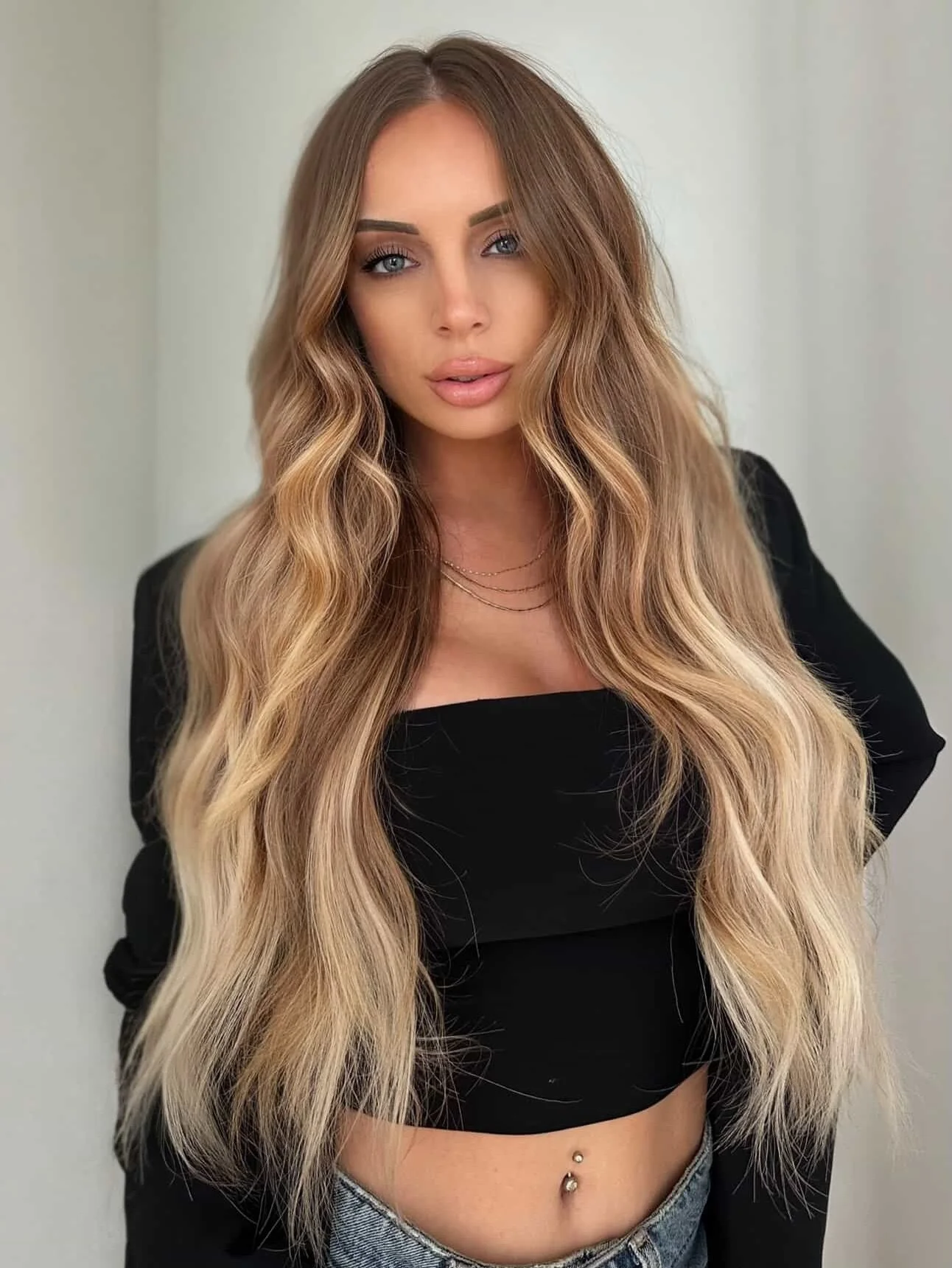 THE PRESLEY ✨Honey Blonde ✨🍯 

Proud mentor moment 🤍
Almost two years of hard work and growth, and Presley is almost ready to step onto the floor at Onyx on Madison. So proud of you&mdash;this next chapter is coming ✂️✨

I had to make sure she was 