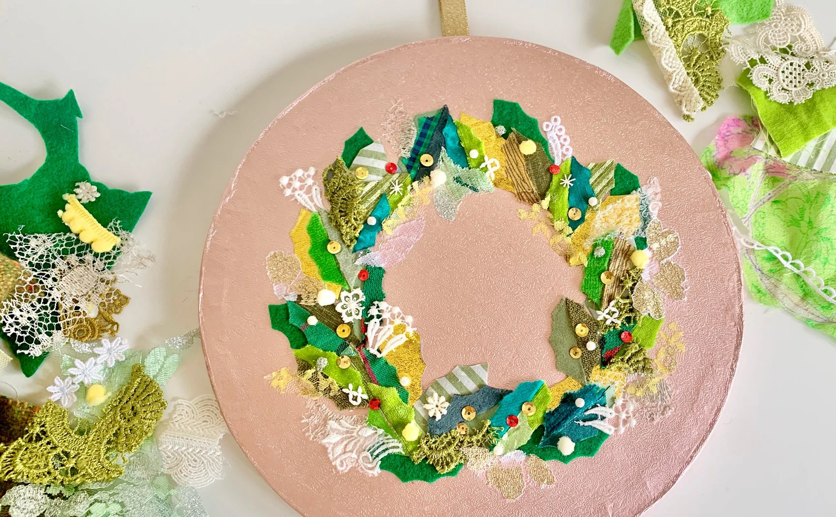 (Workshop) Christmas-themed Art Session for Adult &Teens