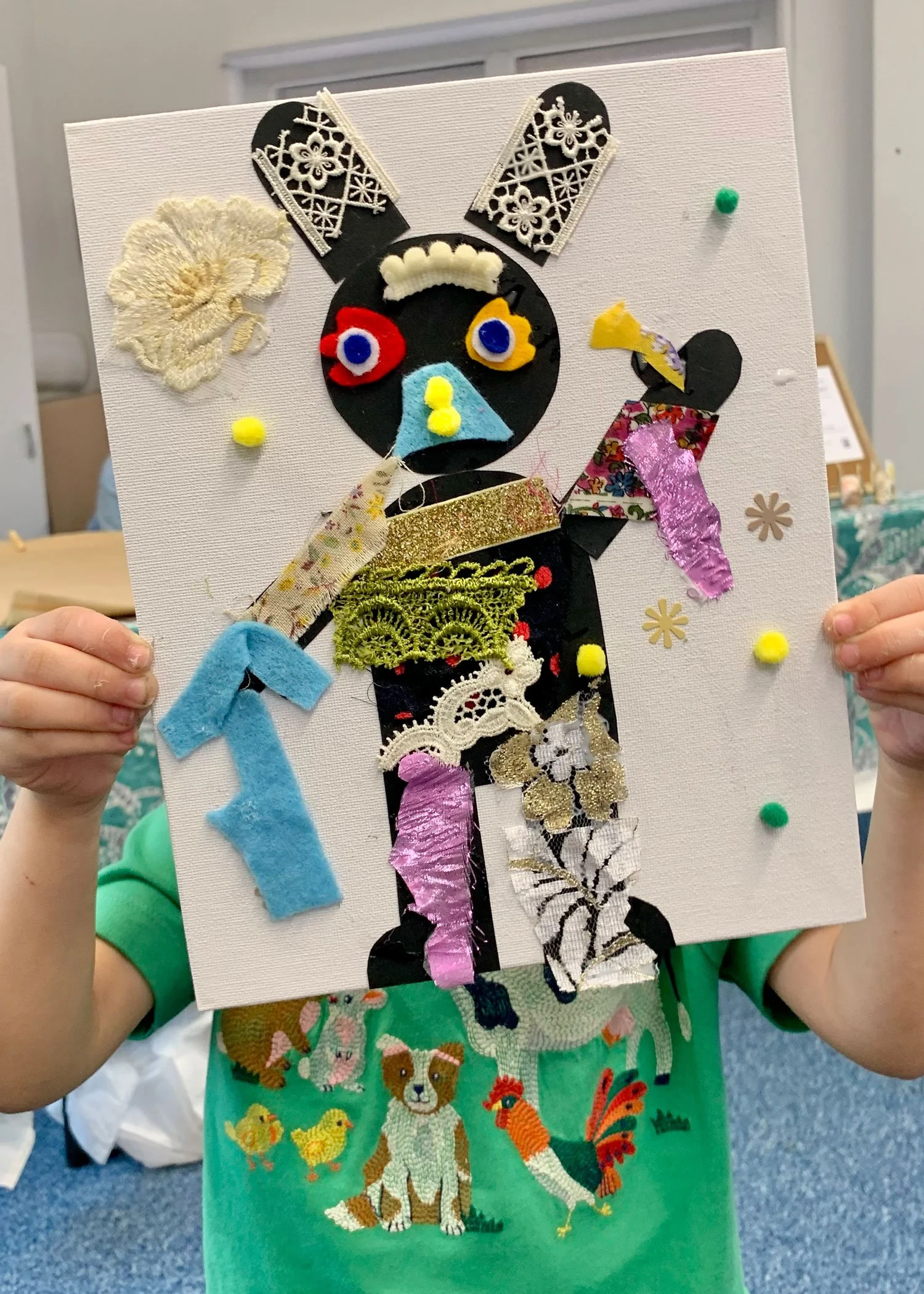 yoshie allan's art workshop image - one of attendee's artwork of kids fabric collage animal at North Hertfordshire Museum, UK.