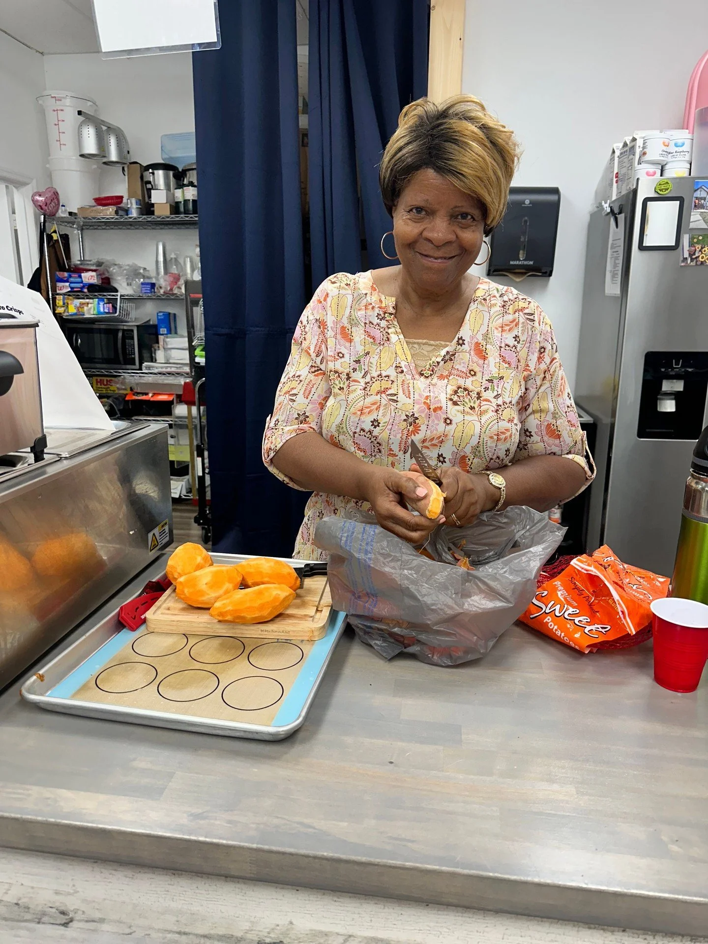 🍴👩🏽&zwj;🍳 Our girls are diving into culinary arts! 

Their very first dish was crispy sweet potato ranch bites, and judging by the smiles in the pictures, we think they loved it! 

Drop your thoughts in the comments: how do you think they enjoyed