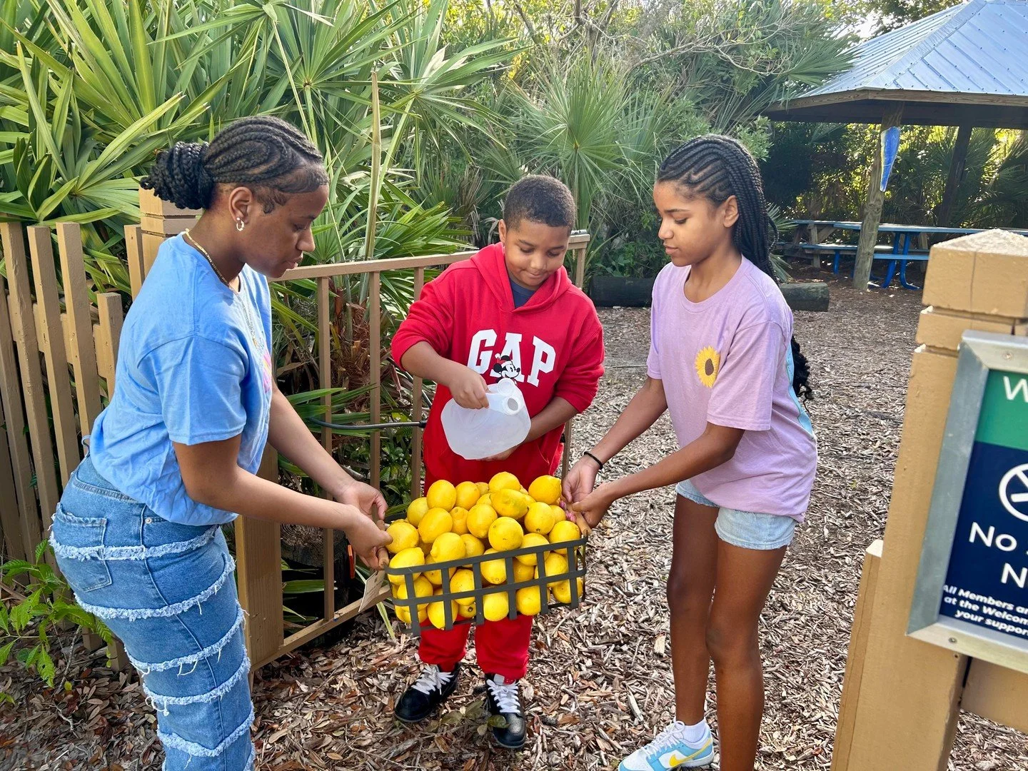 We are so thankful to the Environmental Learning Center for the opportunity to participate in Lagoonapalooza 🌊💚 

It was a captivating experience for our girls and parent volunteers, who stepped up with confidence and teamwork while running the lem