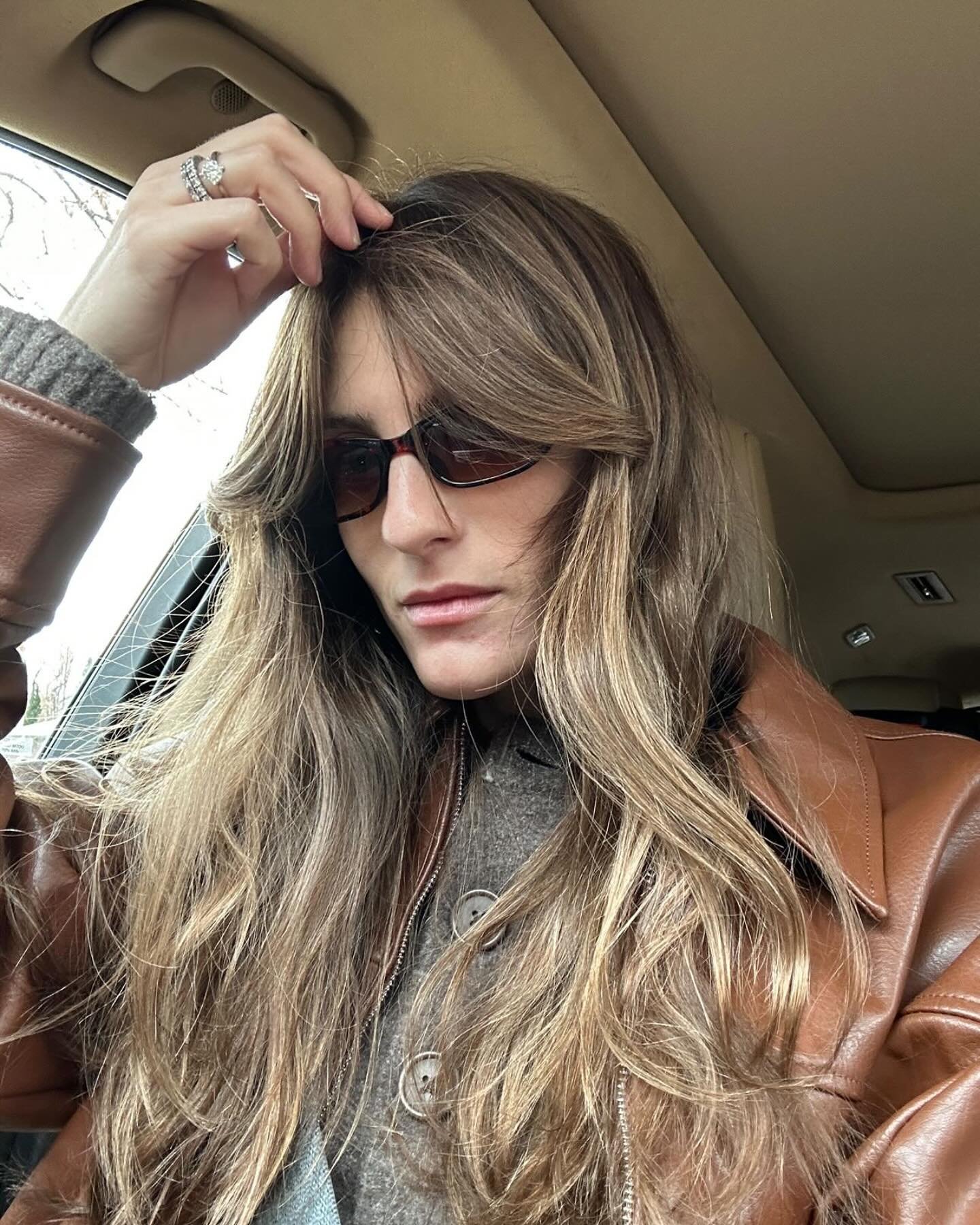 It&rsquo;s giving Fleetwood Mac and I&rsquo;m here for it 🤎

Styled using @lorealpro Airlight Pro and Steampod 4.0