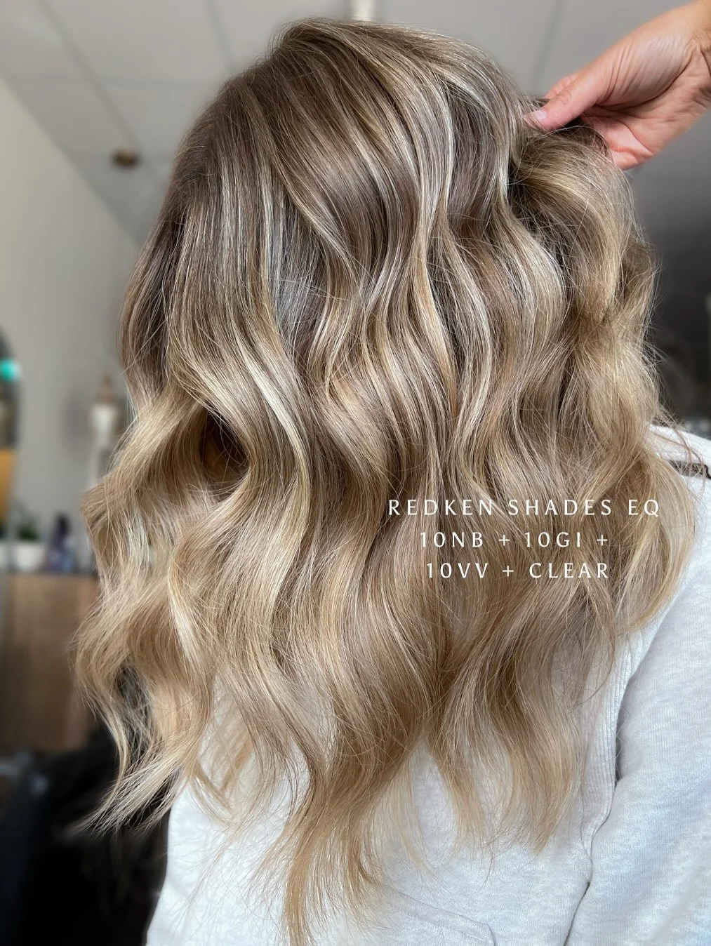 Leaving this neutral blonde, grey blendy glow up right here for you to save 🫶🏼

Did you know toning the blonde neutral is my most requested colour?! Here are a few of my fave formulas to try out! 

▪️10GI + 10N + 10NB 

▪️10VV + 10NB + 10GI 

▪️9G 