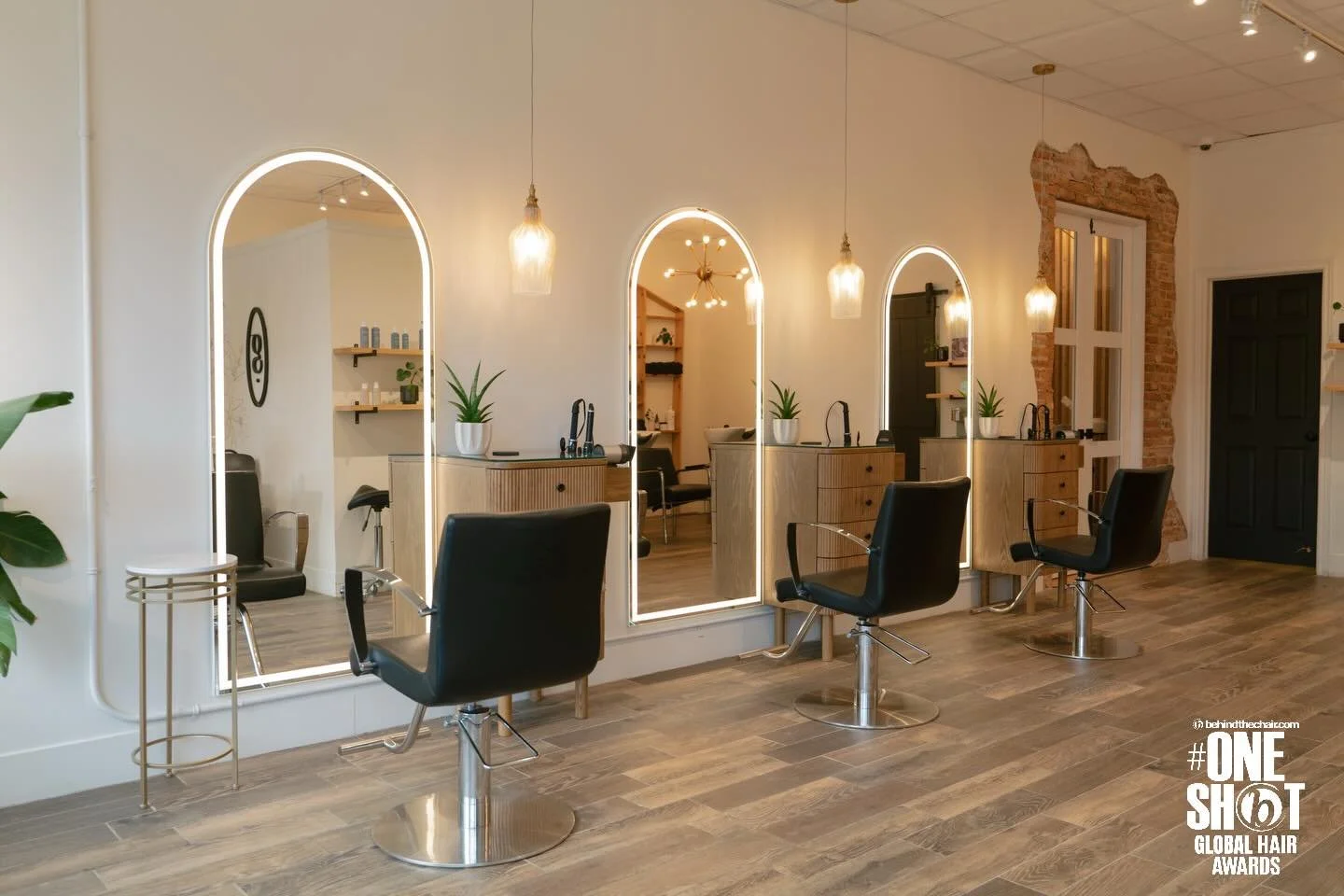 And a reason to post my second home🥰 @oneshothairawards 

#btconeshot2026_salondecor