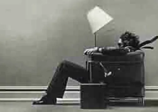 DRAWING: The Draped Figure in Wind