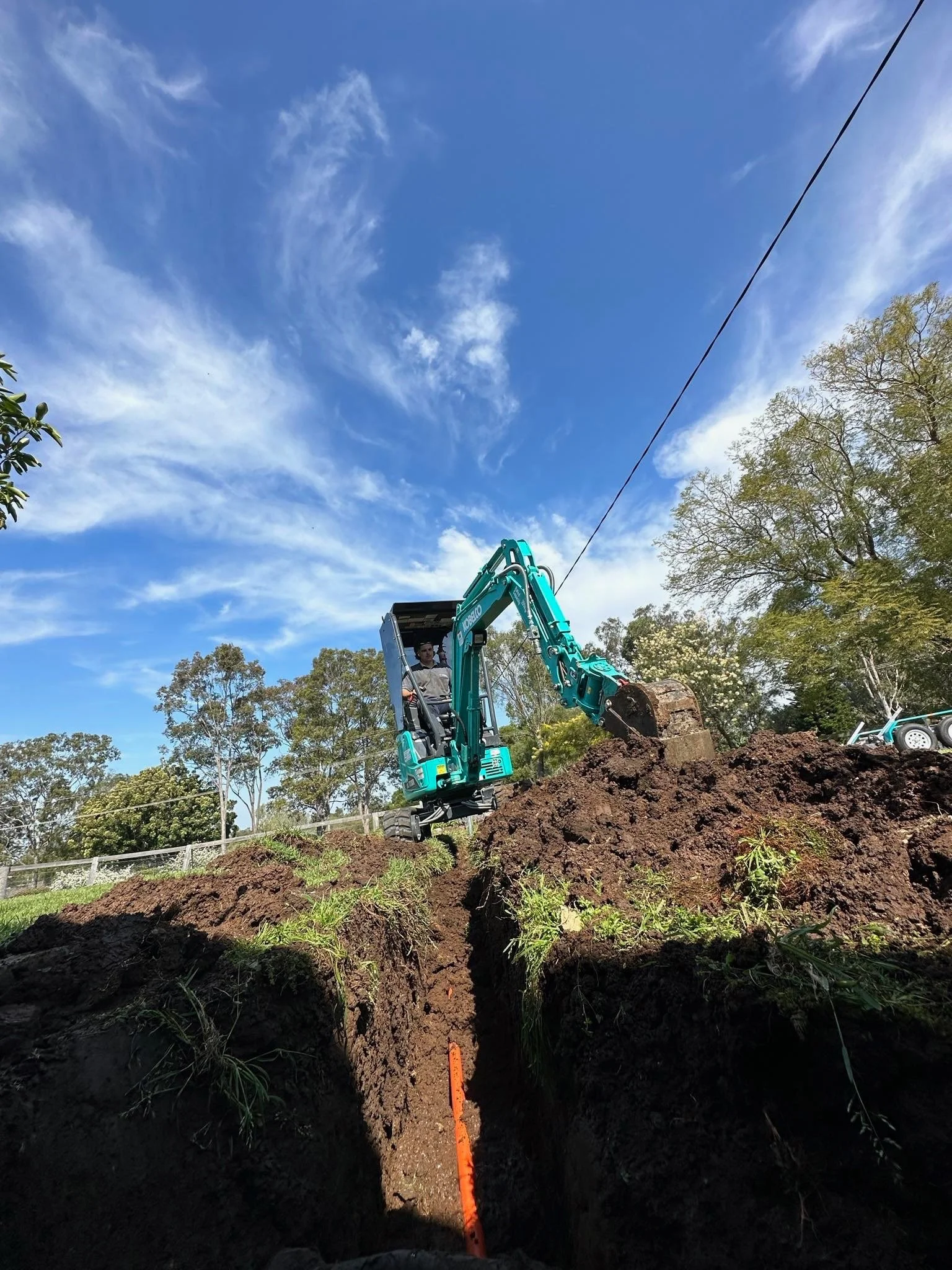 OVERHEAD VS UNDERGROUND POWER - WHICH IS BETTER FOR YOUR HOME?