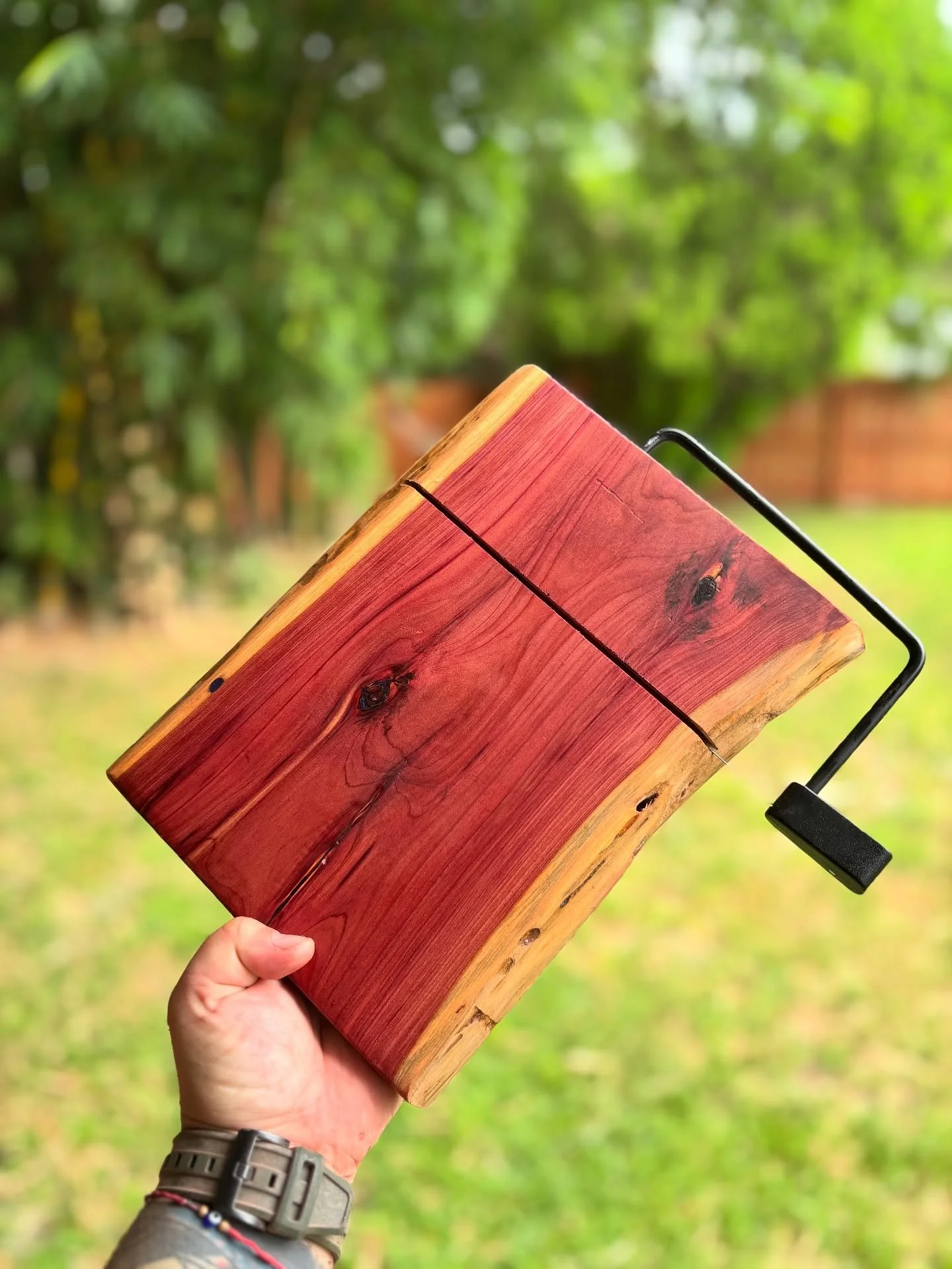 For the true cheese lovers 🧀✨
This cedar live edge cheese slicer stuns with its rich natural tones and doubles as a serving tray thanks to its larger size.
I will only be making a couple of these for Fridays upcoming market at Strong Tower Winery s