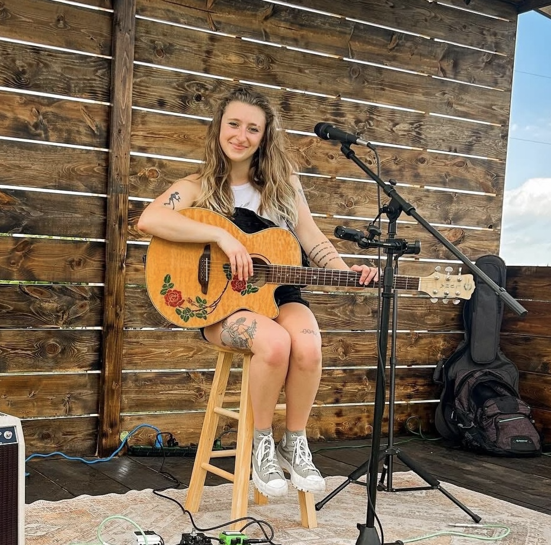 Emm K | Music on the Patio