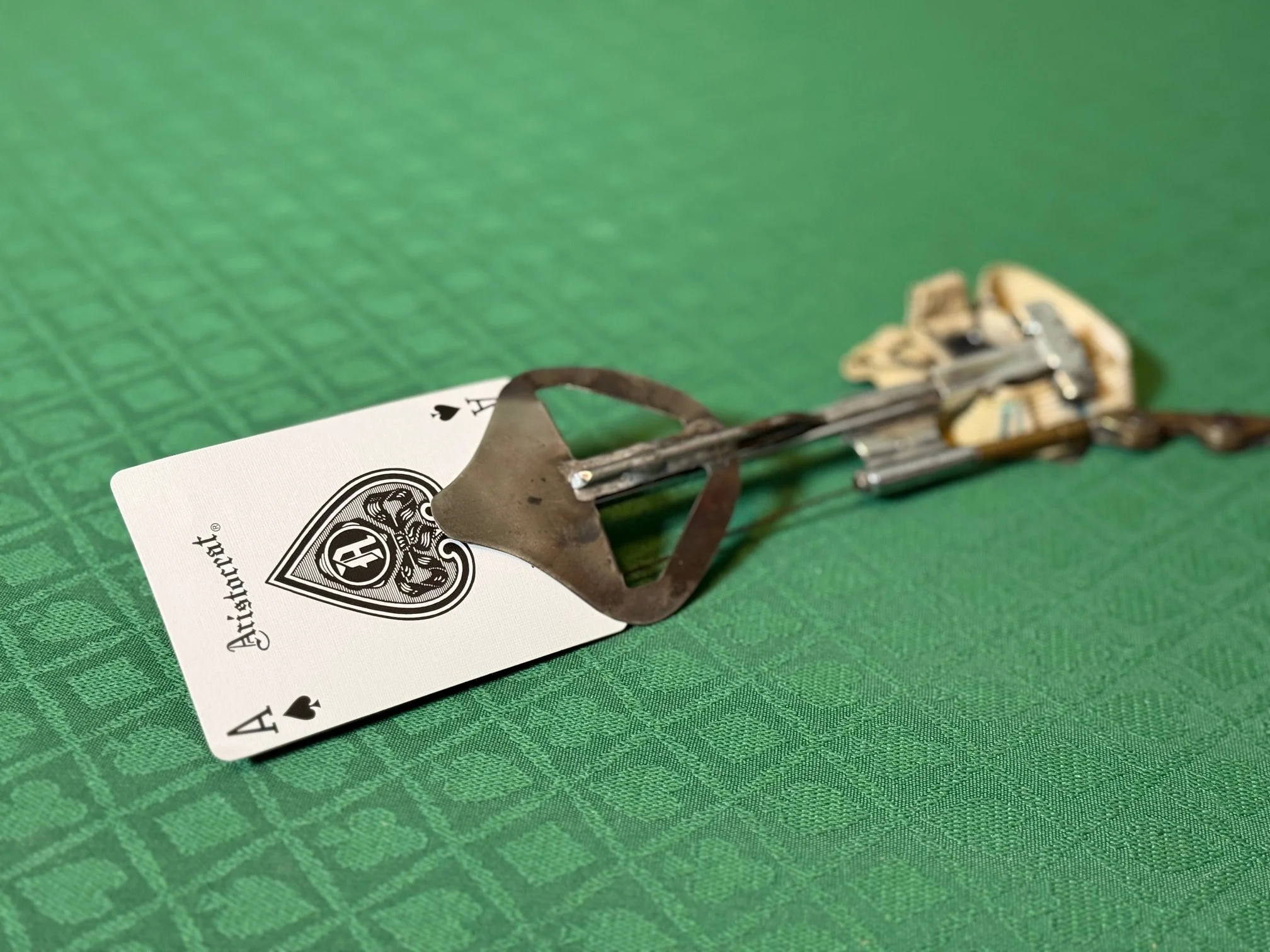 A holdout machine used to cheat at cards in poker games. Image copyright Jason England/Andrew Wimhurst