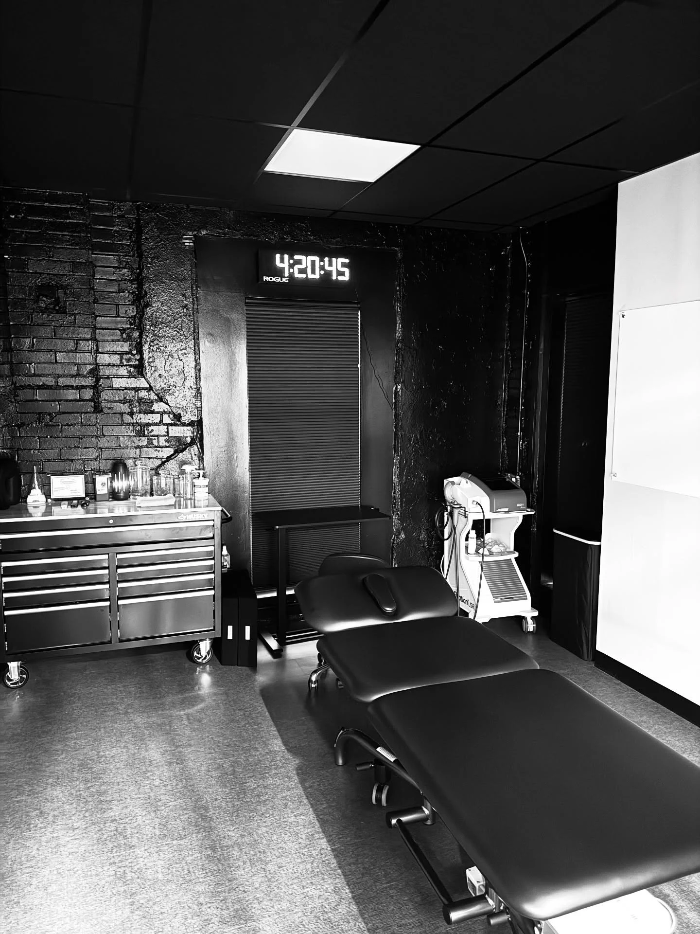 Black and white makes things simple.
So does this choice.

You either take a step in the right direction and put your health back in your own hands &mdash;
or you let another year go by hoping rest will magically fix what it hasn&rsquo;t yet.

No pre