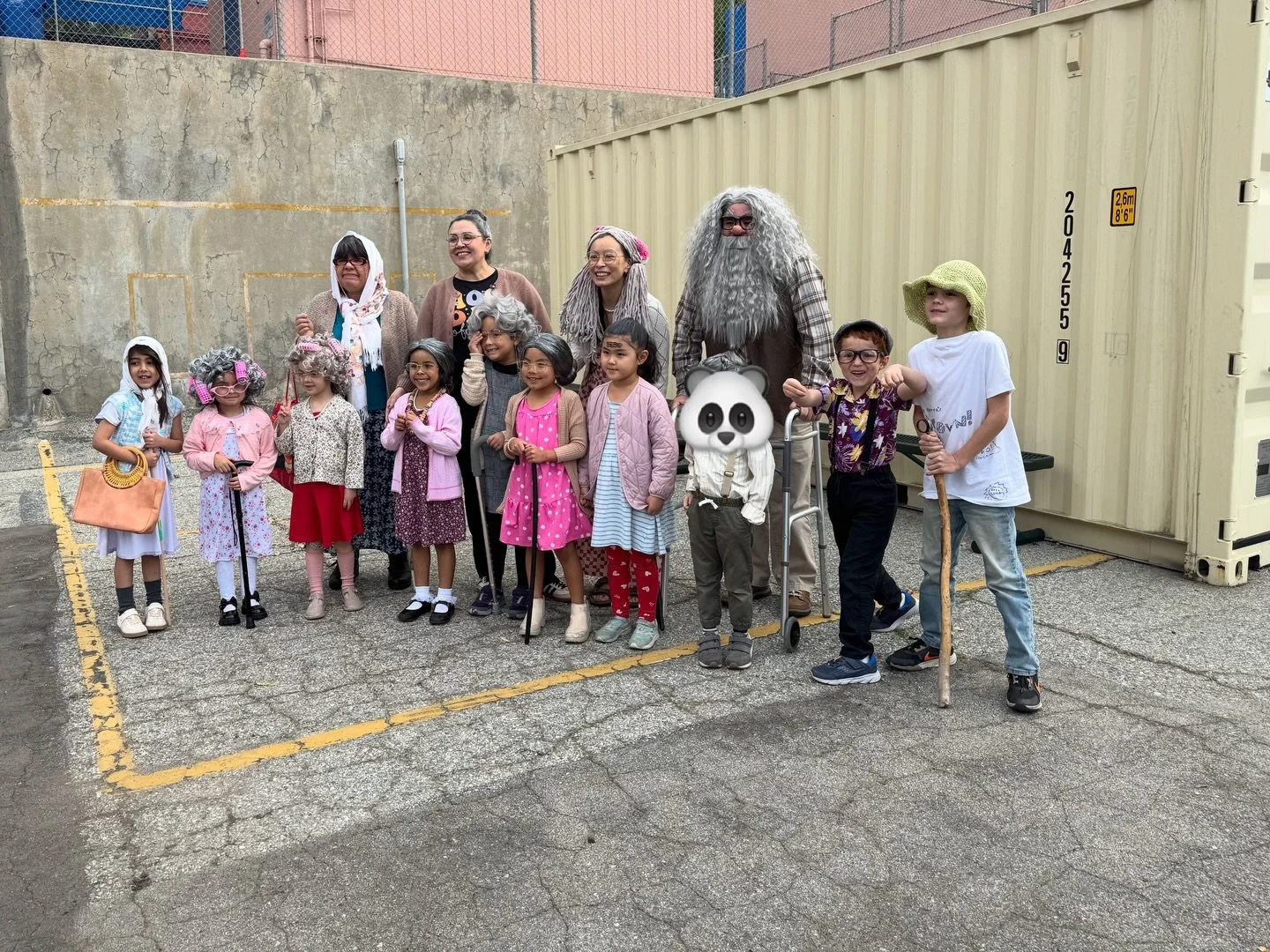 Happy 100th day of school from all the 100 year olds at Clifford Elementary 👩🏻&zwj;🦳👳🏾&zwj;♂️👳🏿&zwj;♀️👵🏻👴🏽🧓🏾👳🏽