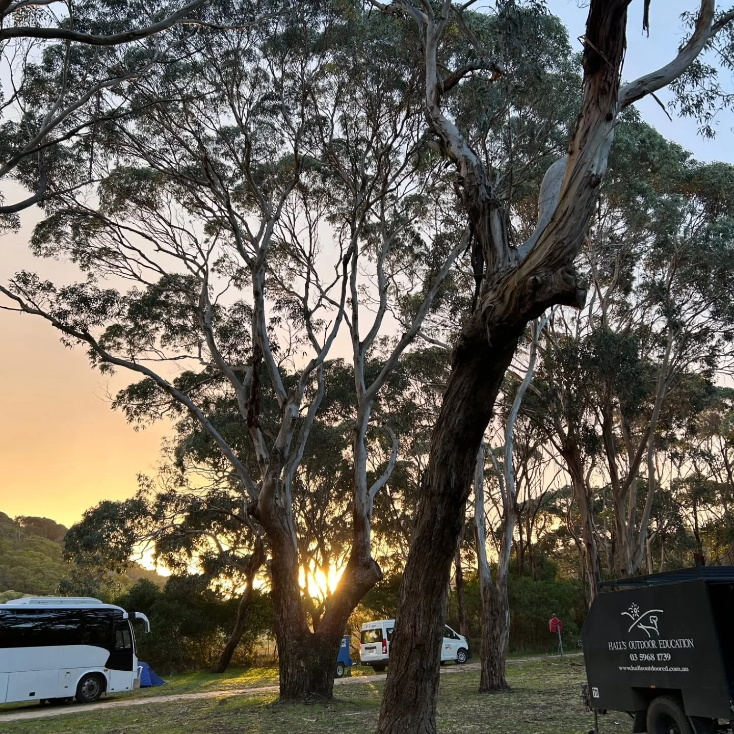 Stunner of a week down at Cape Otway with @caseygrammarschool 🤘

building character and enjoying sunsets

#schoolcamps 
#outdooreducation 
#hallsoutdoored 
#camping