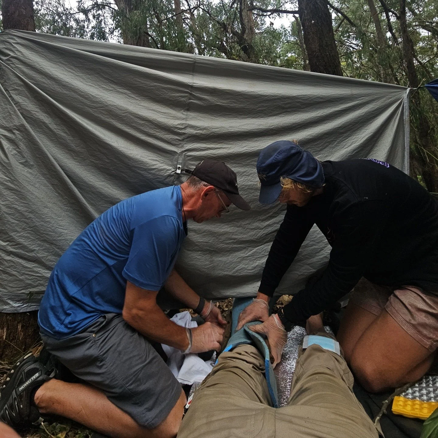 TW: Fake Blood and Fake injuries!

Some of our staff this week completed their Wilderness First Aid course with @wildernessfirstaidaustralia 

Our staff all do this course every 3 years, some even more often! Its a wicked few days full of learning, r