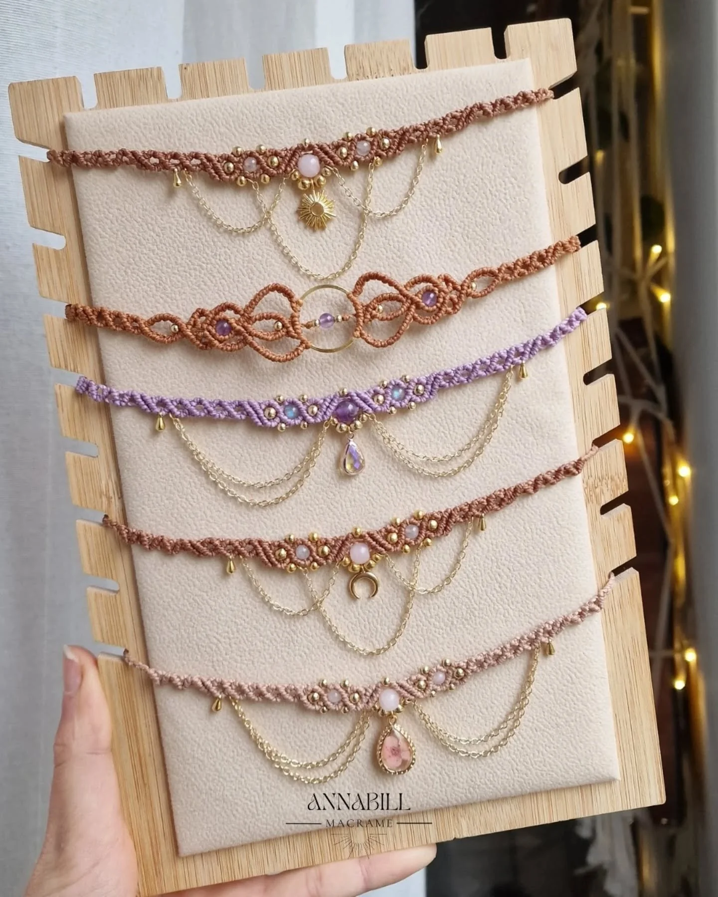 Questo 2025 si chiude con fatica ma tanta soddisfazione e buoni propositi per il nuovo😌

Io non posso far altro che ringraziarvi con tutto il mio cuore per avemi sostenuto in questo sogno di trasformare un hobby in un lavoro vero 🥰

Sono davvero ta