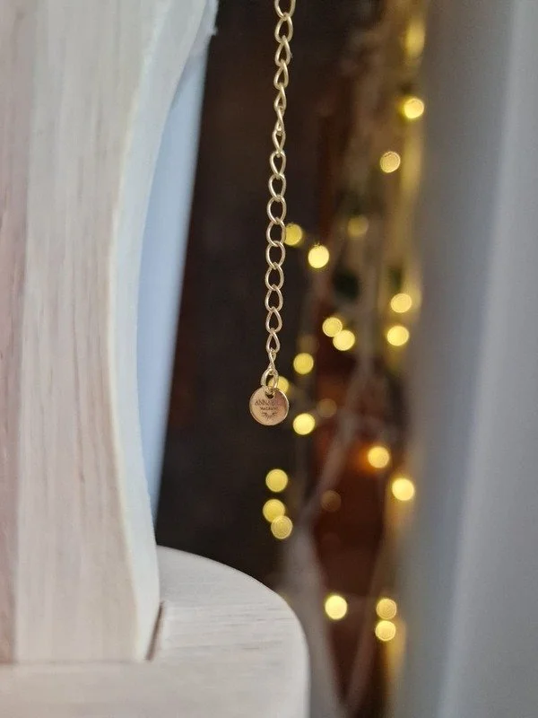 Collana_Choker_Girocollo_luna_artigianale_micromacramè_Acquamarina_5°Chakra_della_Gola_Vishuddha_regalo per lei_catenella.jpeg