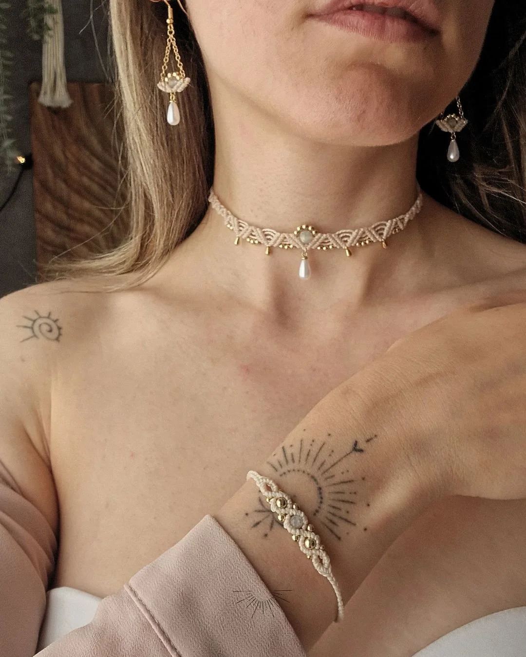 Set_Gioielli_Collana_Choker_bracciale_orecchini_donna_Girocollo_luna_artigianale_micromacramè_Pietra_amuleto_Chakra_regalo per lei (20).jpg