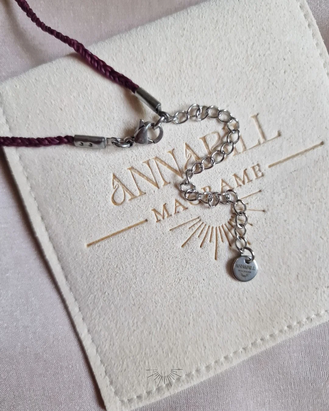 Collana_Choker_Girocollo_artigianale_donna_gioielli_JEWELS_micromacramè_Chakra_regalo_LUNA_MOON_VIOLA_BURGUNDY_WITCH_STREGA_SILVER_ARGENTO_GEMSTONE_PIETRA_AMETISTA_MAGIA_GIOIELLO__amuleto_ (5).jpg