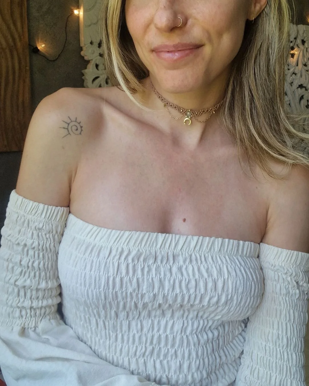 Collana_Choker_Girocollo_artigianale_donna_gioielli_macrame_micromacramè_Chakra_regalo_LUNA (8).jpg