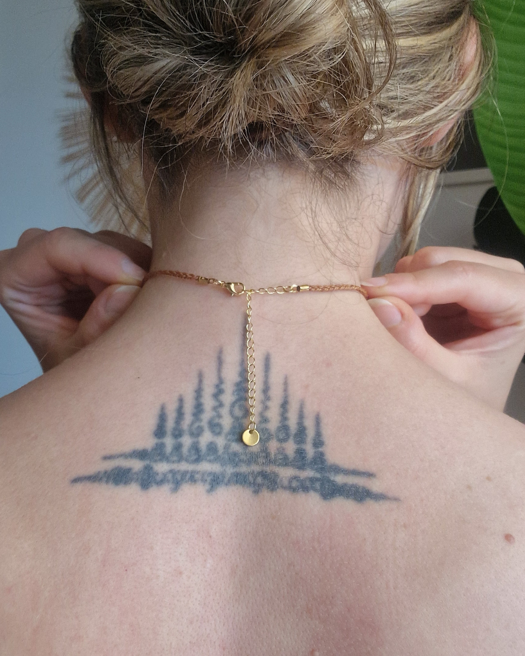 Collana Indian Back.png