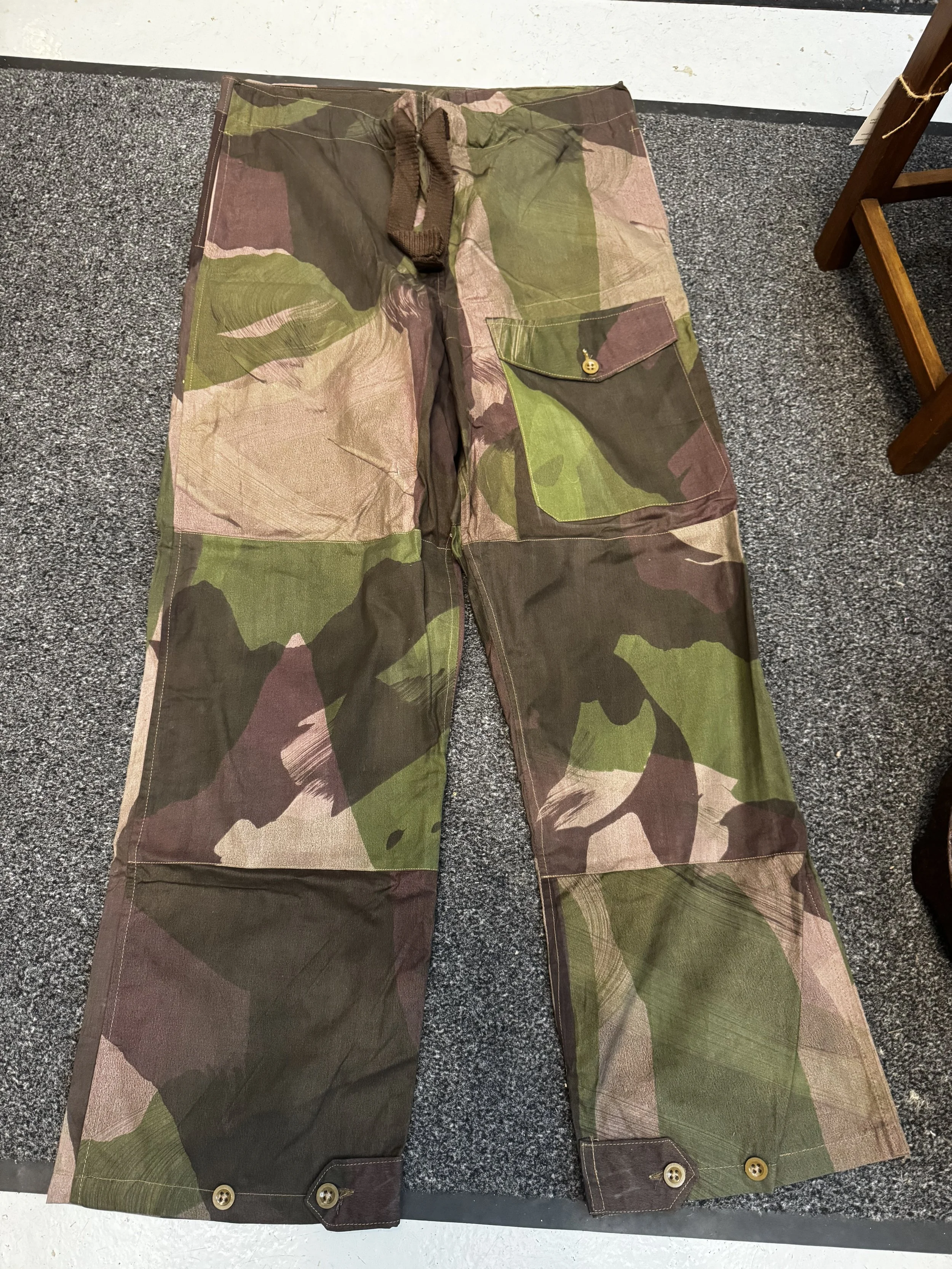 ww2_1944_camouflage_windproof_trousers.jpeg