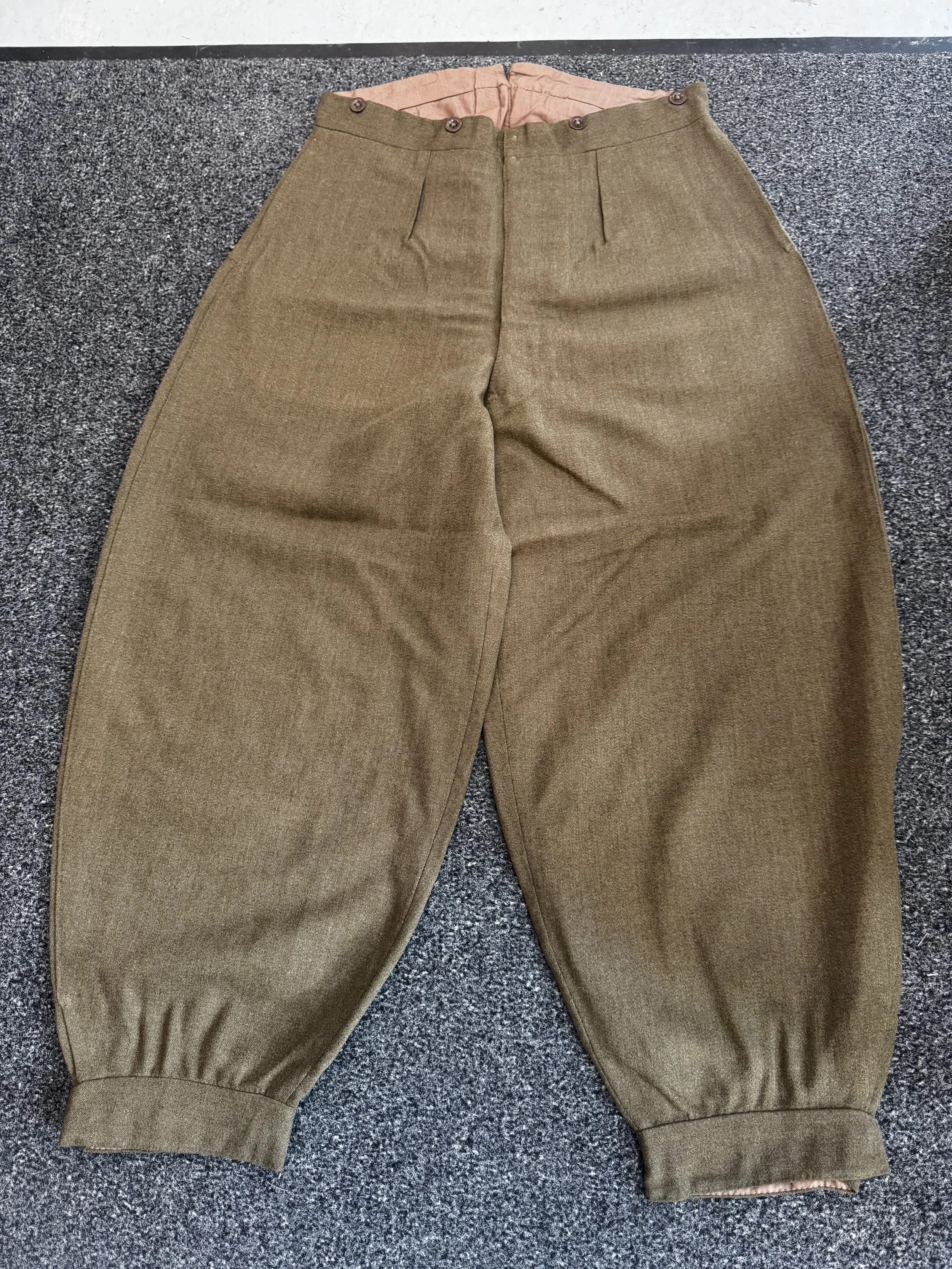 1930s_military_knickerbockers.jpeg