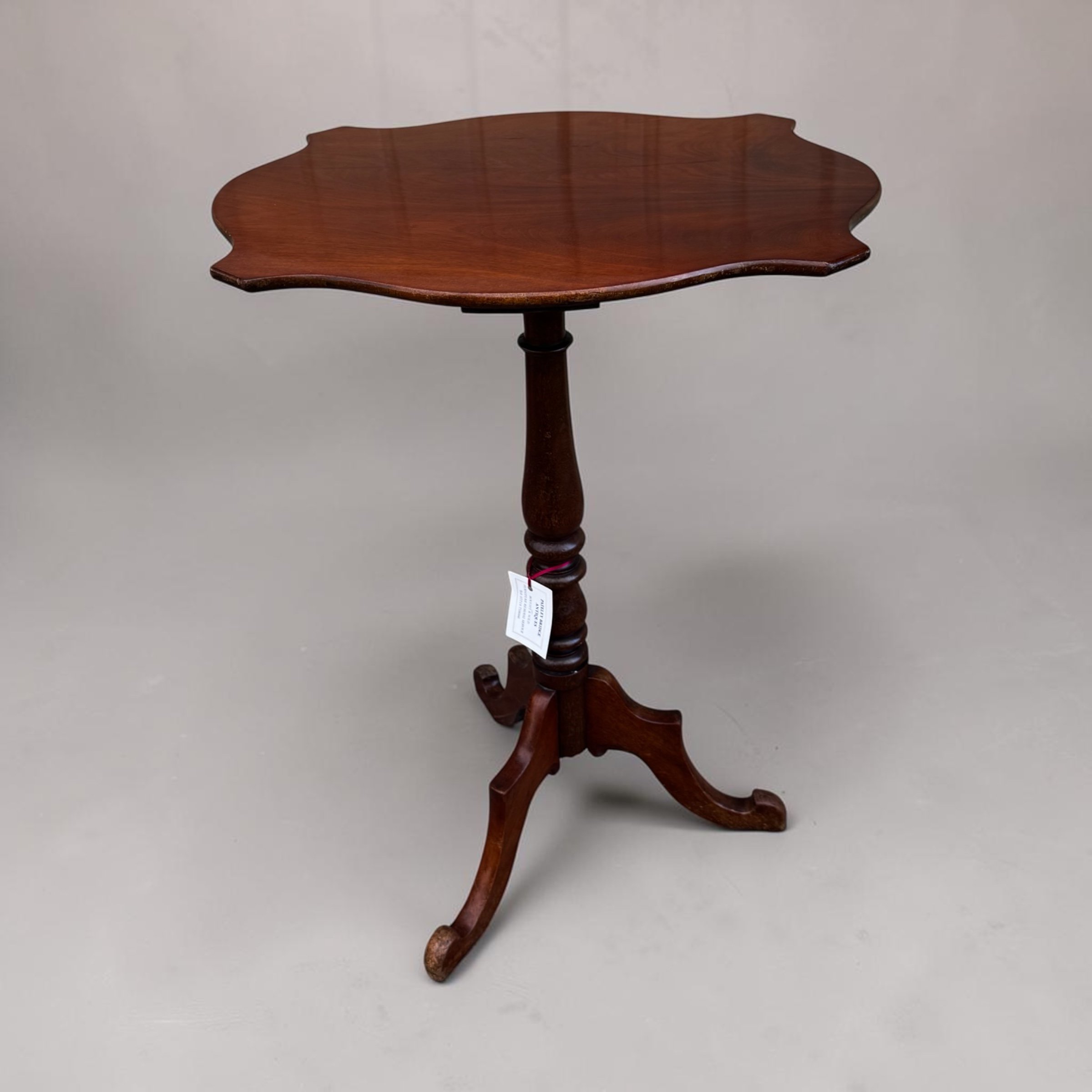 victorian_mahogany _lamp_table.jpeg