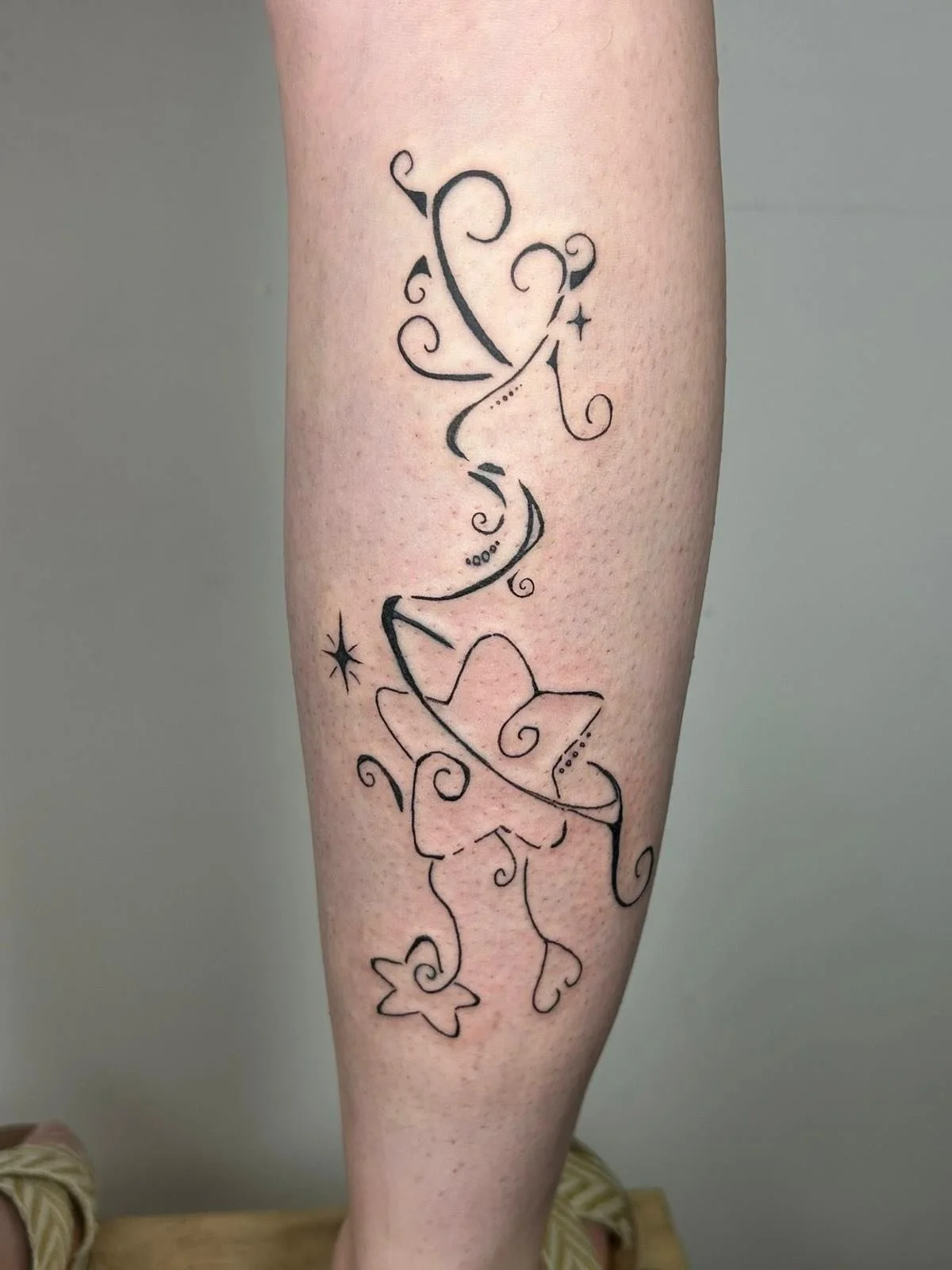 קעקוע שעשיתי ל @zivpanigel המושלמת
⭐️✨💫💛