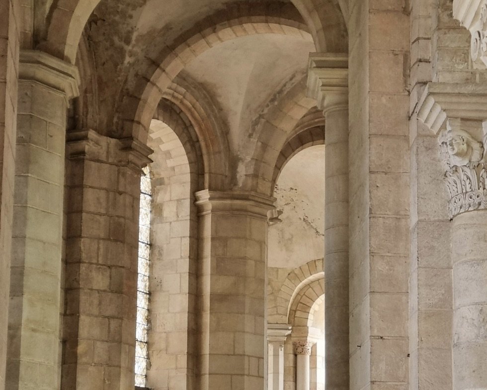 Abbaye de Valmagne – Klostergeschichte, Wein und ein ziemlich besonderer Ort im Languedoc