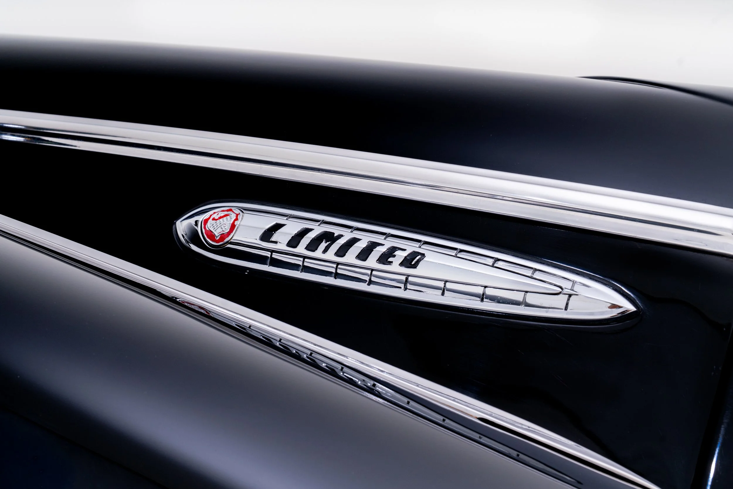 1942 Buick Series 90 Limited_-14.jpg