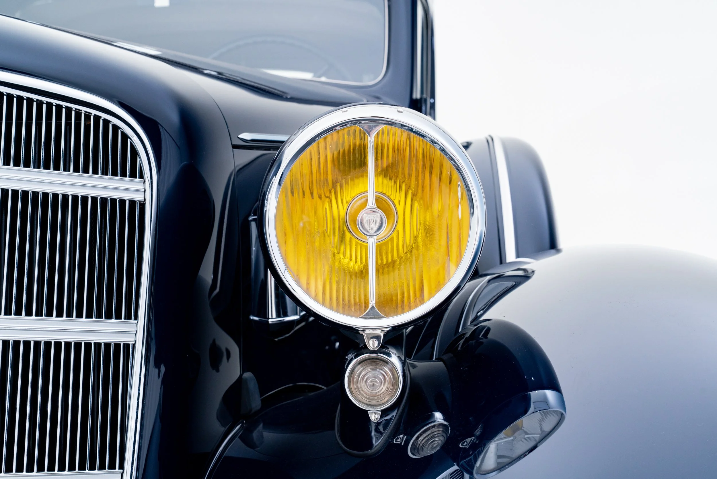 1934 Cadillac V8 Imperial Sedan_-13.jpg