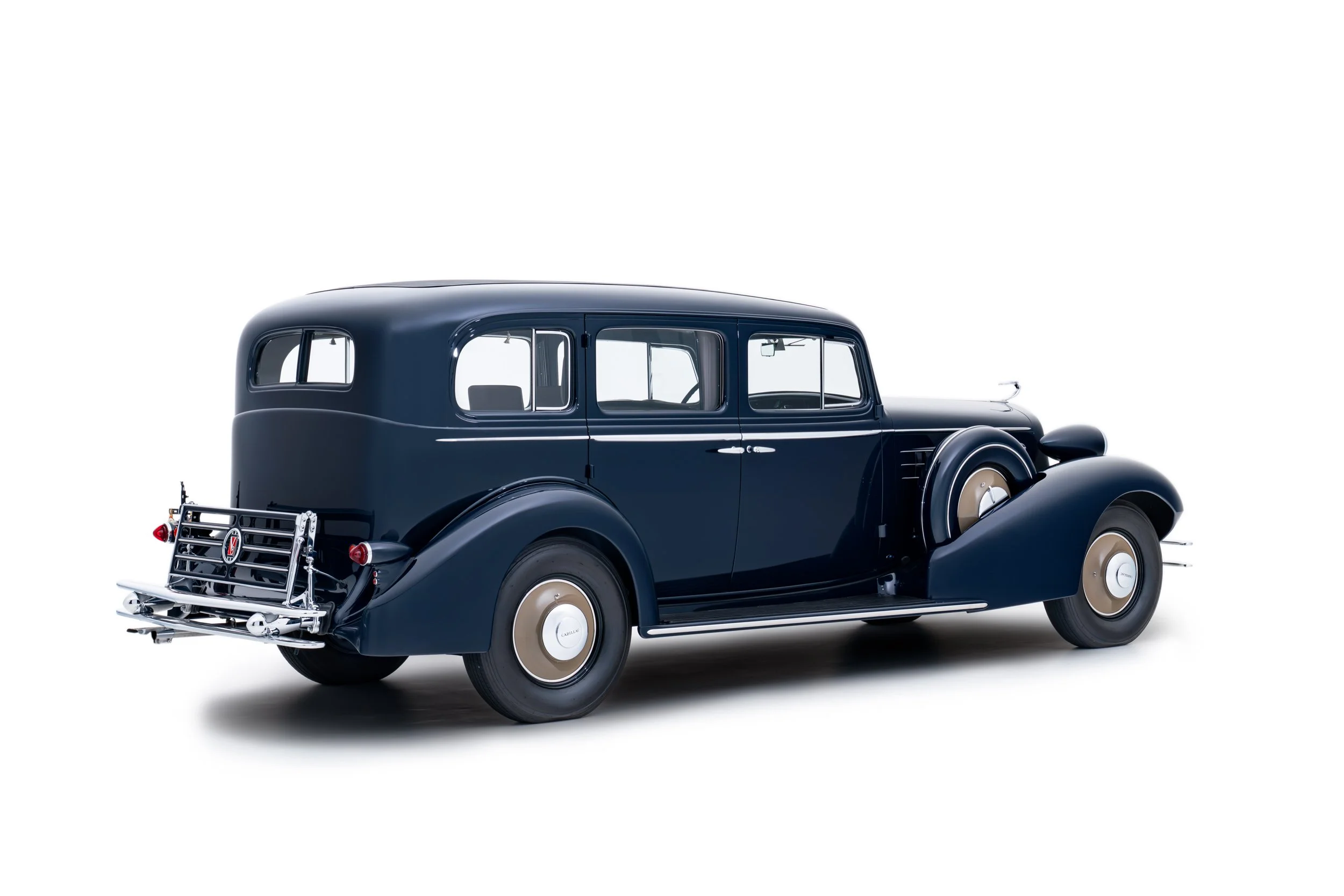1934 Cadillac V8 Imperial Sedan_-3.jpg