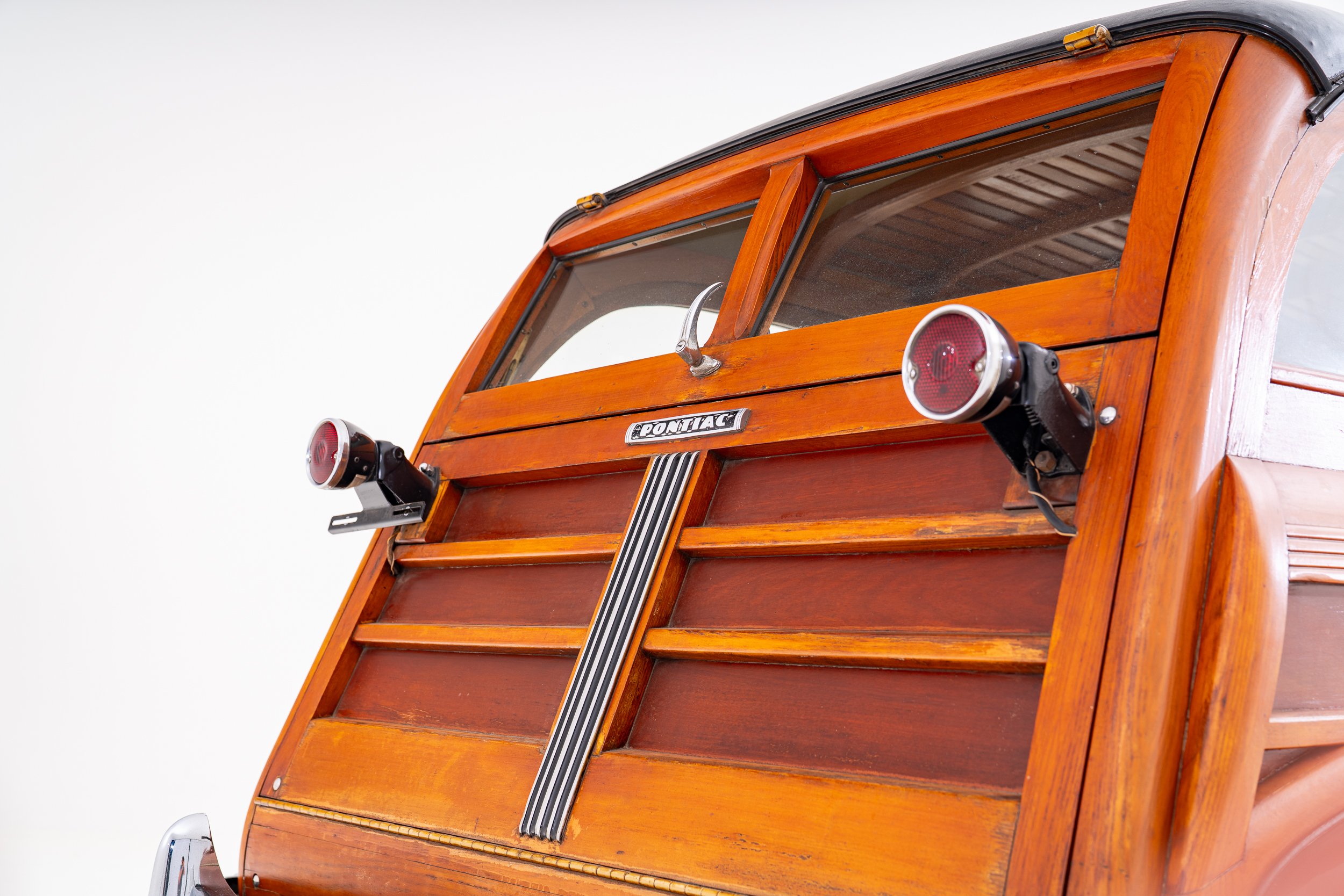 1946 Pontiac Woody Wagon-11.jpg