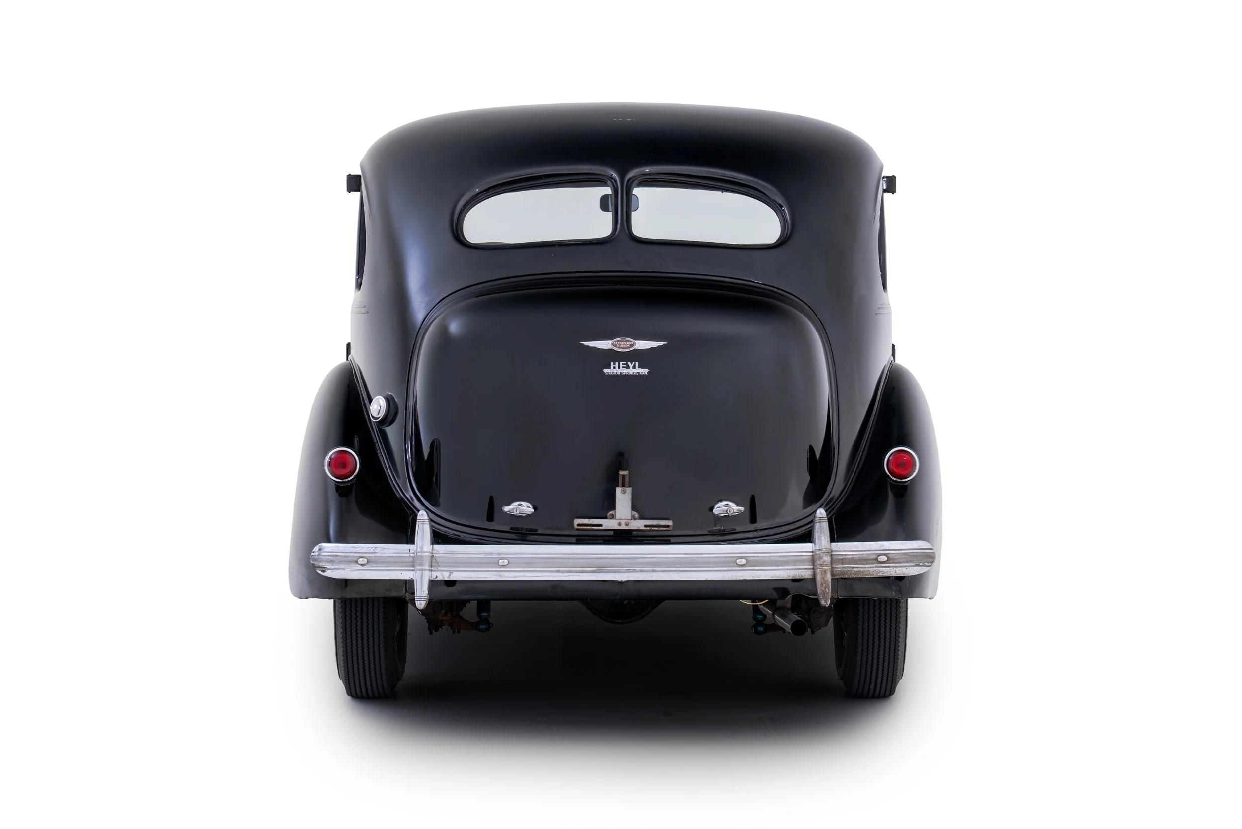 1937 Hudson Terraplane Sedan_-4.jpg