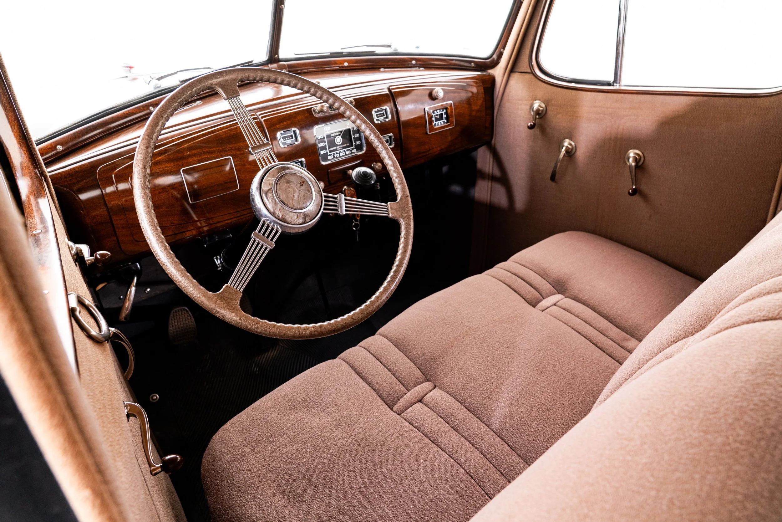 1937 Hudson Terraplane Sedan_-16.jpg