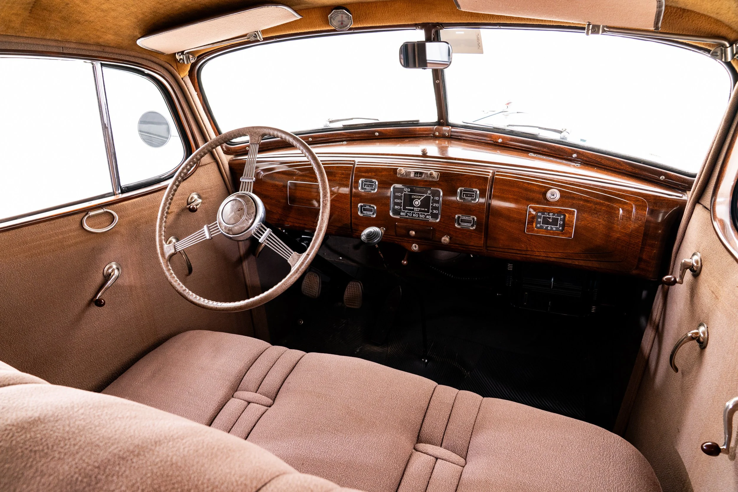 1937 Hudson Terraplane Sedan_-22.jpg