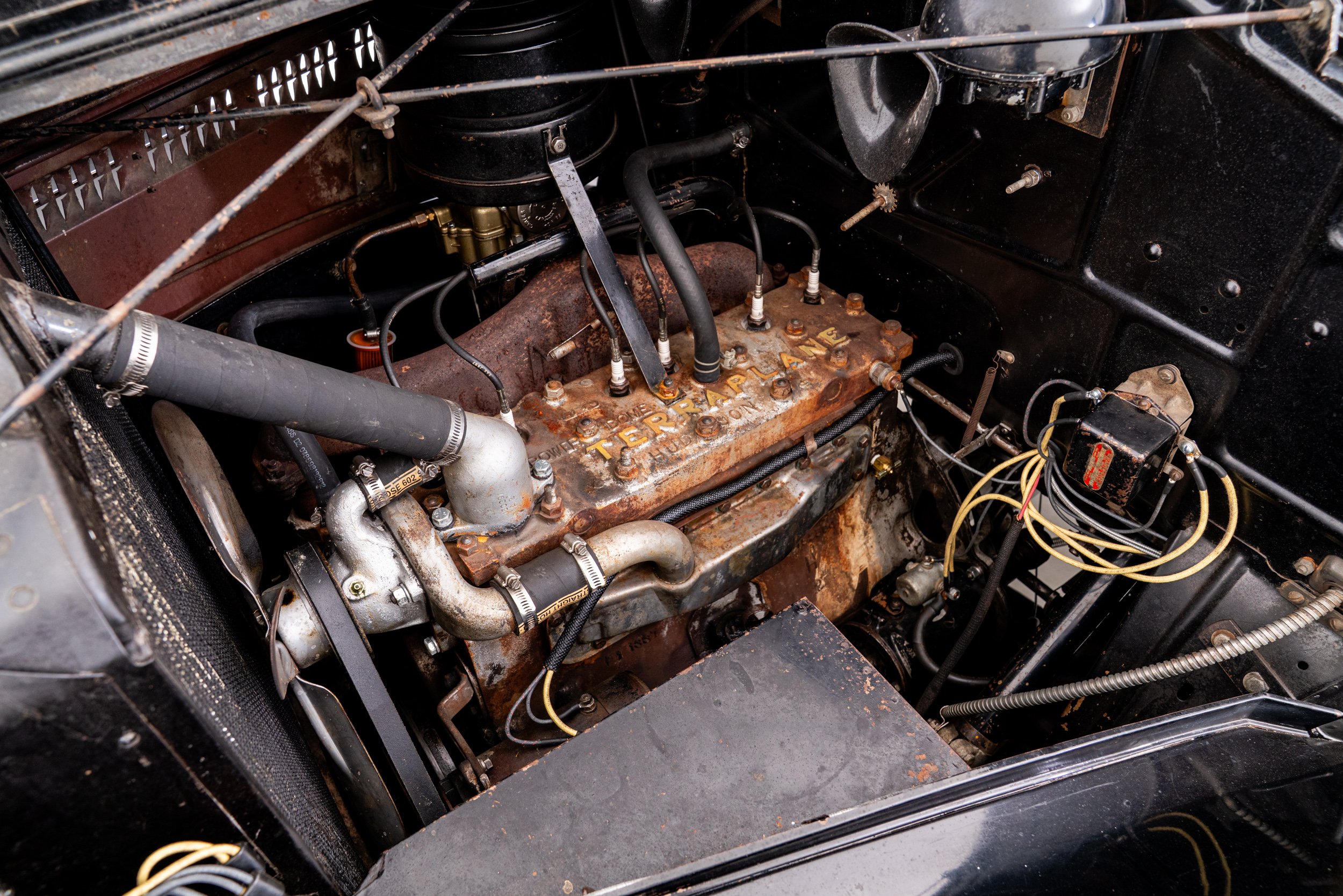 1937 Hudson Terraplane Sedan_-31.jpg