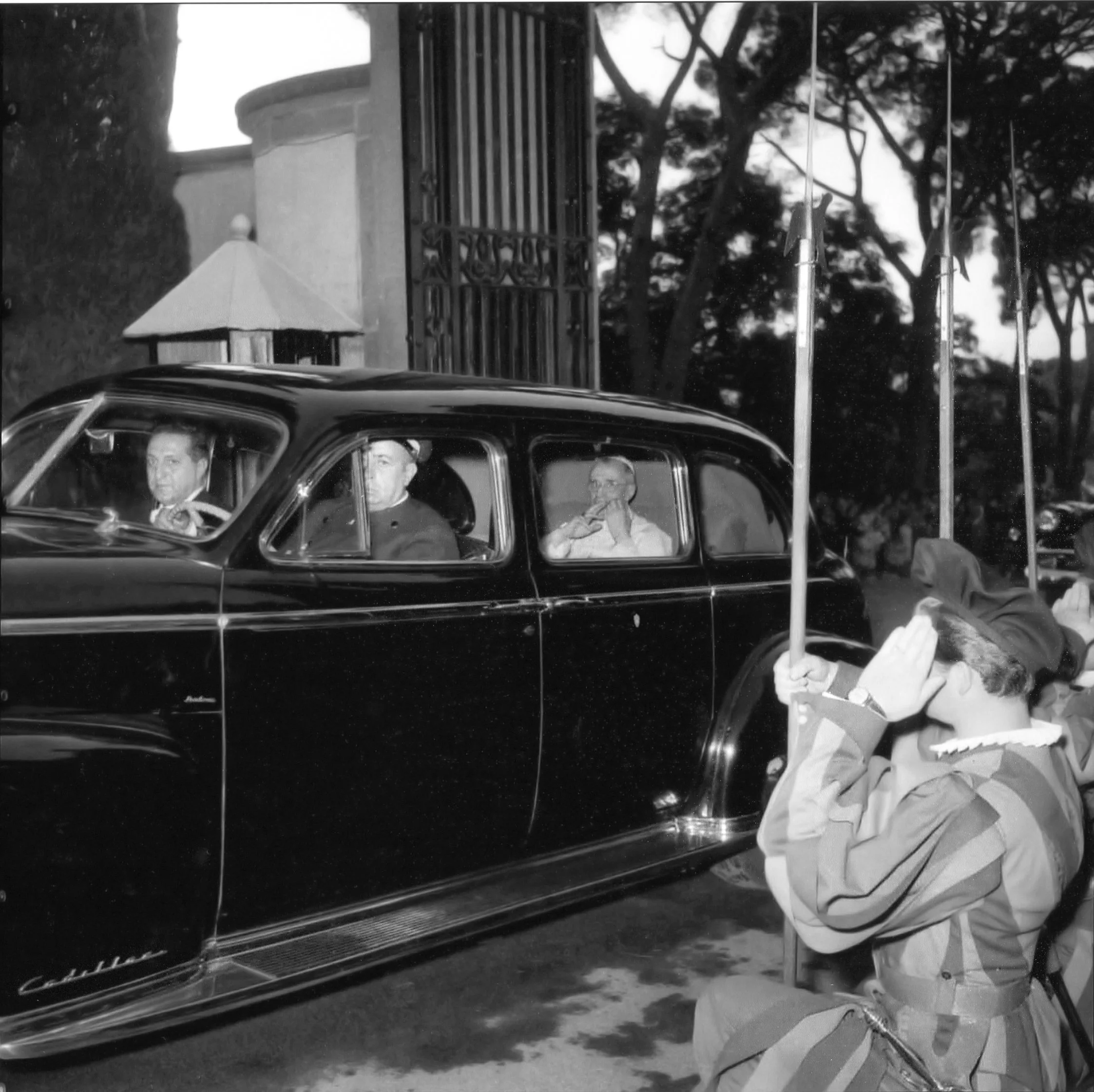 Pope Pius XII Castel Gandolfo 31.07.1954 Alta.jpg